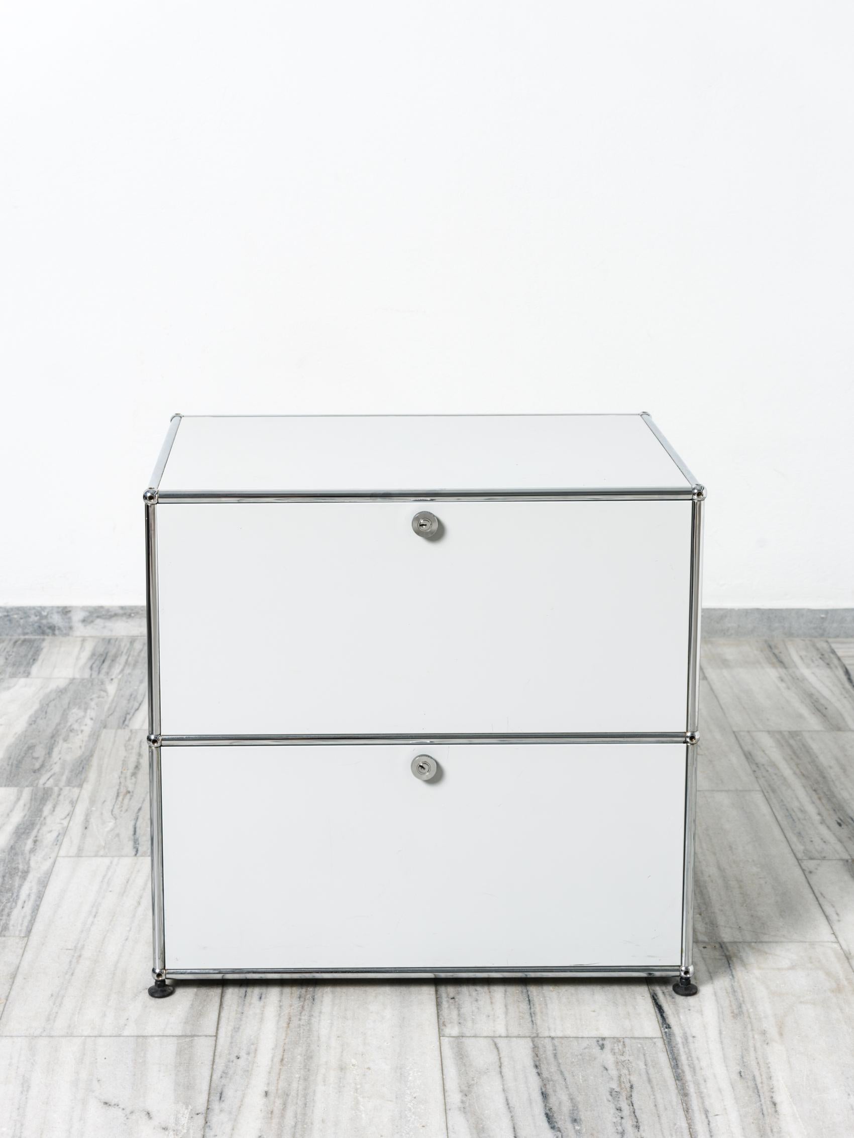 Industrial USM Haller sideboard by Fritz Haller & Paul Schärer. For Sale