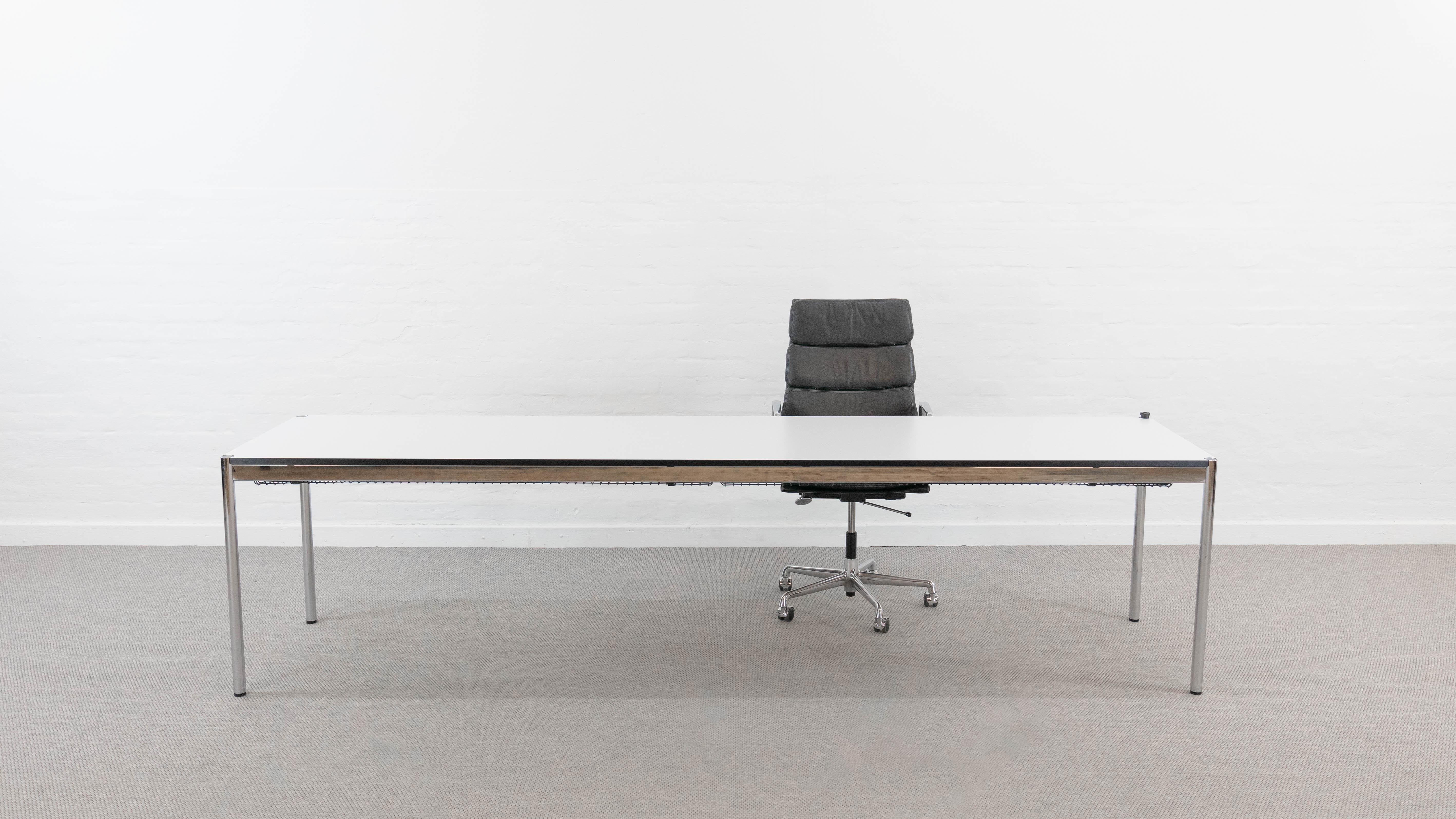 USM Haller Table - Desk - Conference Table by Fritz Haller, 300cmx75cm, white 3