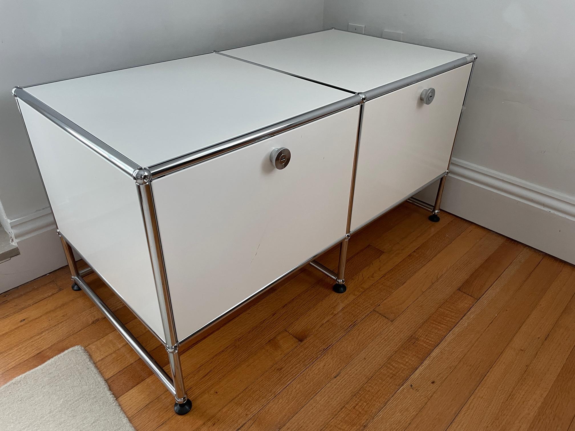 USM Haller White TV Unit In Good Condition In New York, NY