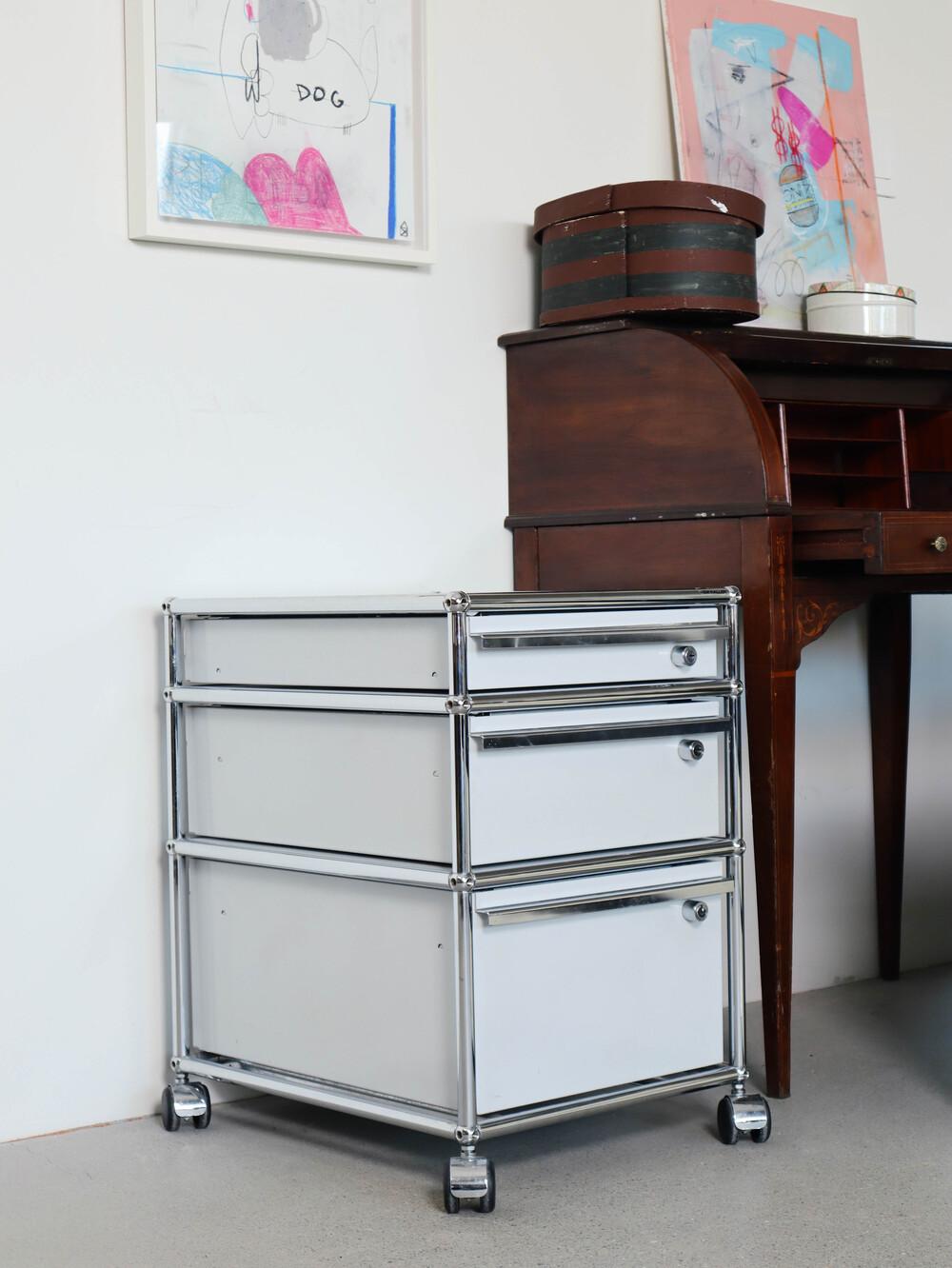 USM - Modern 3 Drawer Pedestal Filing Cabinet (white)  5