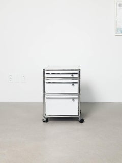 USM - Modern 3 Drawer Pedestal Filing Cabinet (white)
