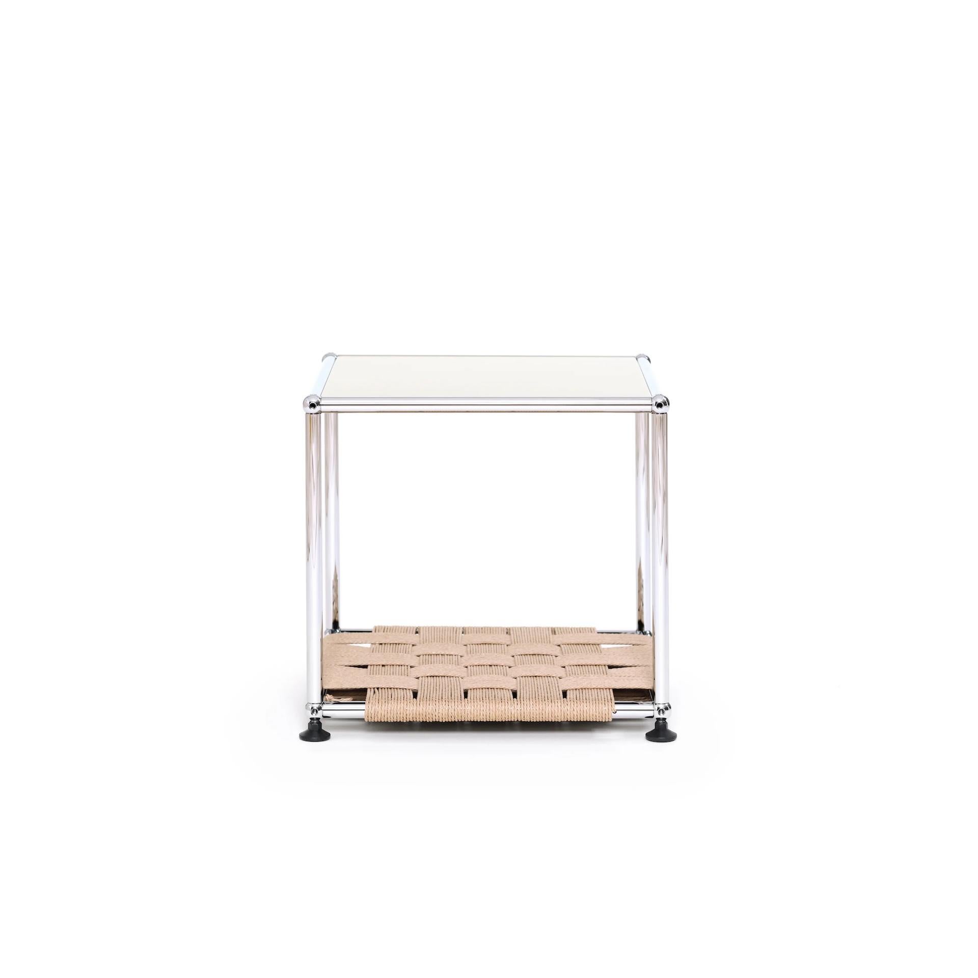 XXIe siècle et contemporain Table d'appoint USM WS + Panneau supérieur de couleur personnalisable par Henry Julier en vente