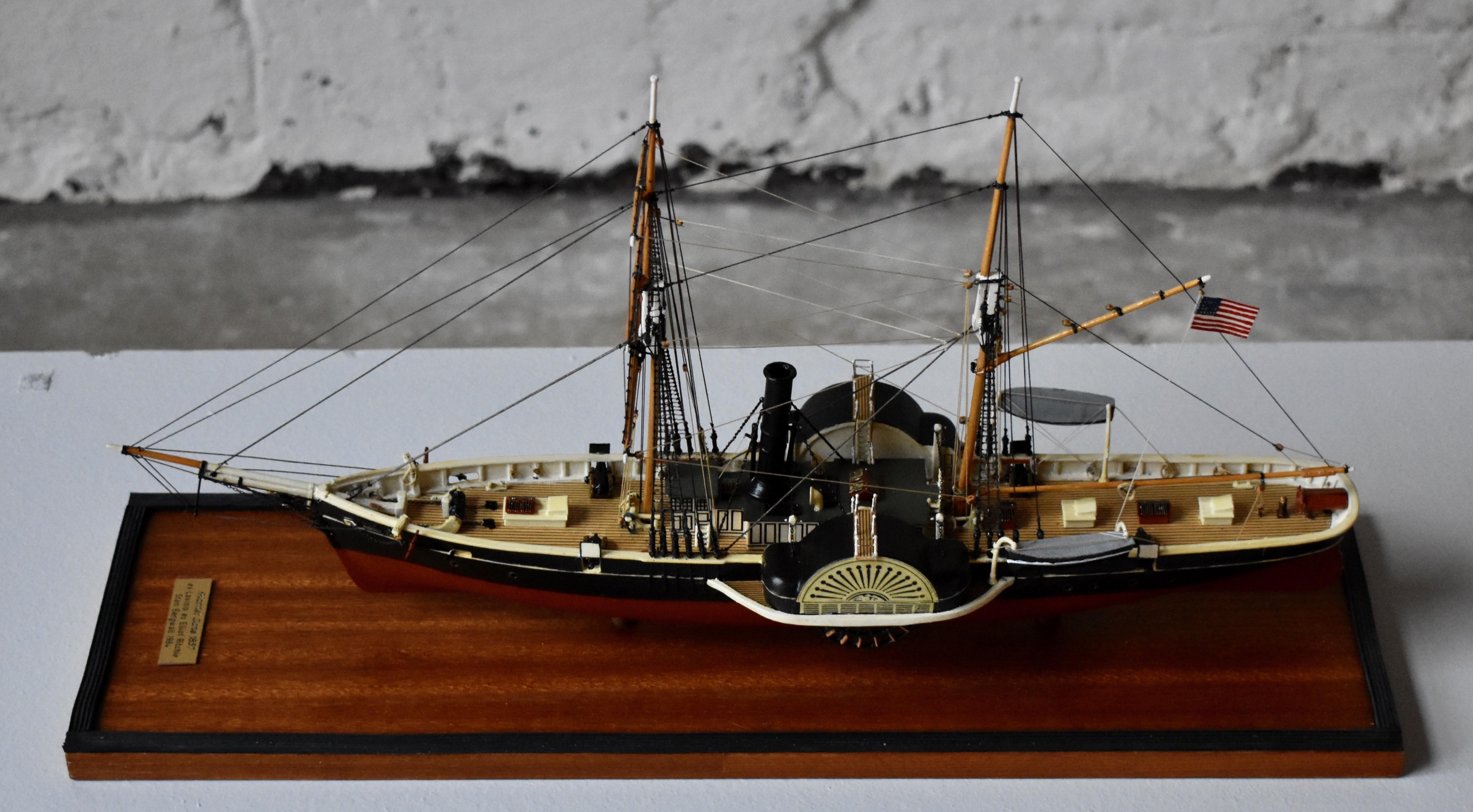 Sten Bergwall (Schöpfer) 1994

Harriet Lane's war ein Steuerkutter des United States Revenue Cutter Service und bei Ausbruch des amerikanischen Bürgerkriegs ein Schiff der United States Navy und später der Confederate States Navy. Die Craft wurde