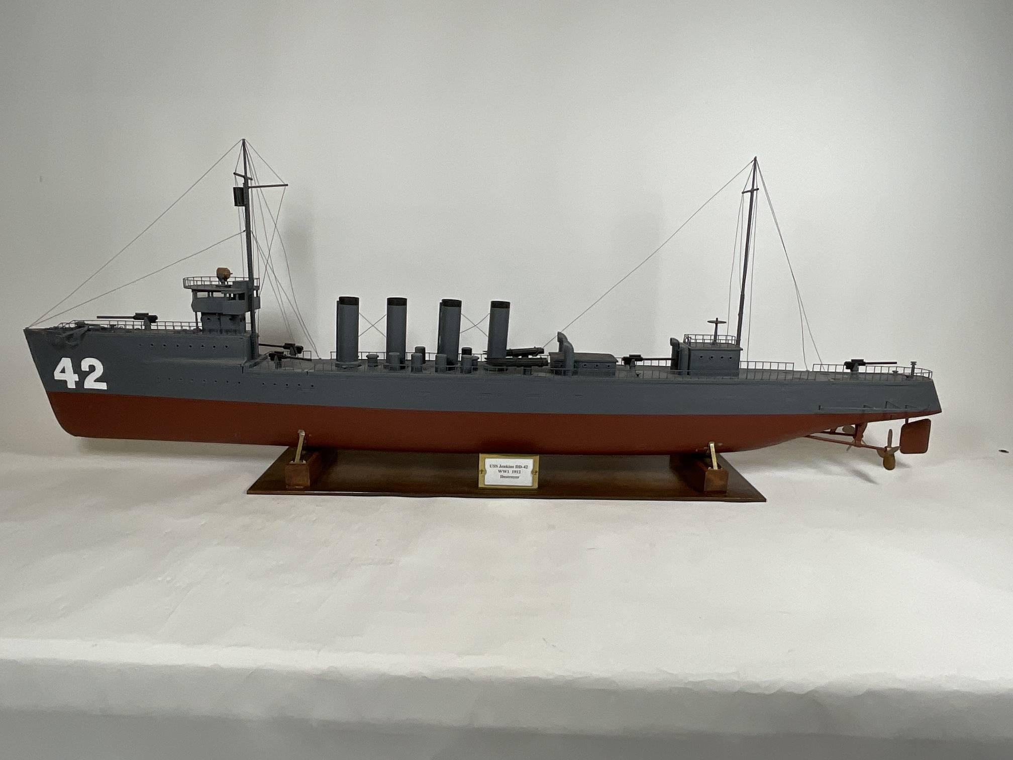Inizio XX secolo Modello di nave USS Jenkins & Jenkins con custodia in vendita
