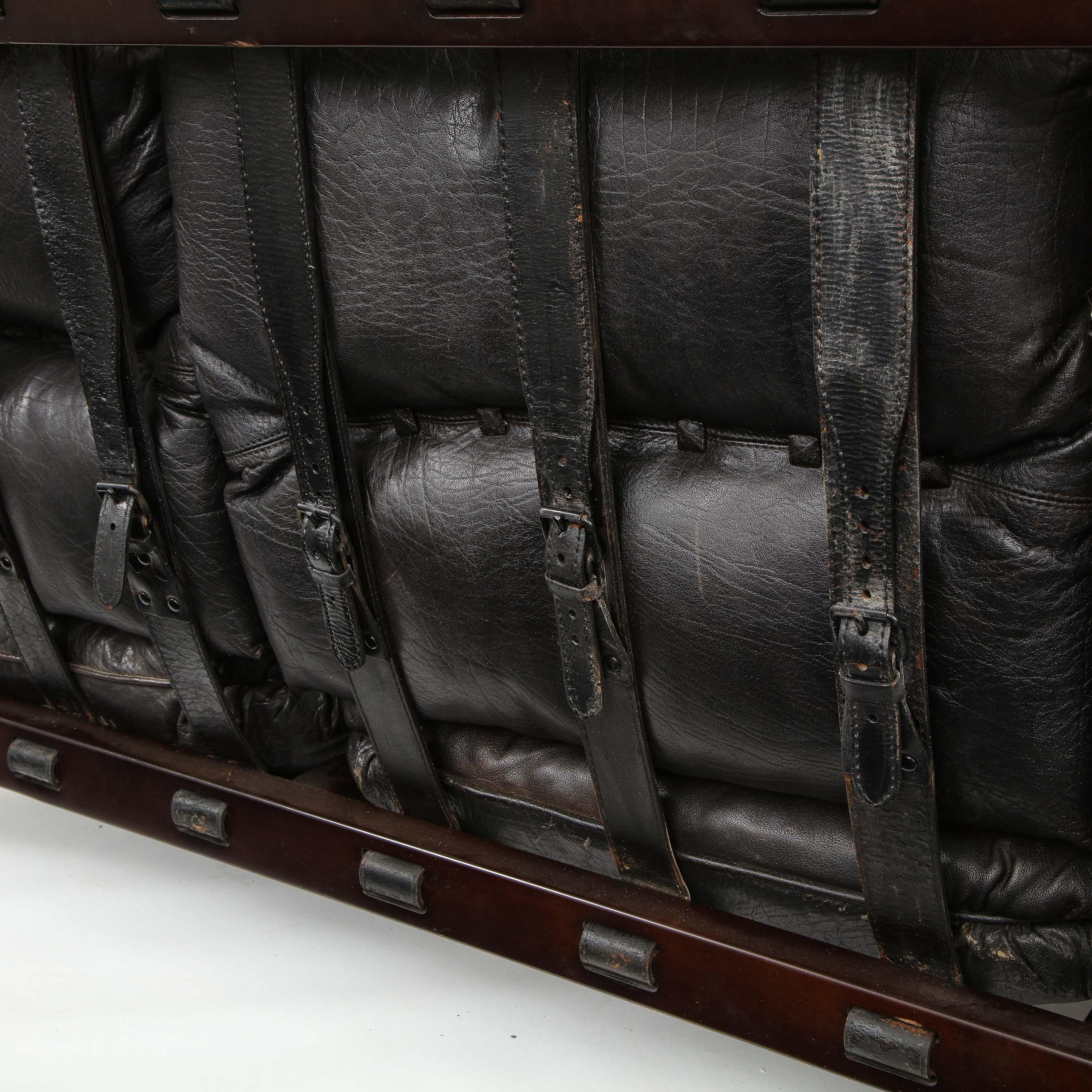 Ussaro Sofa by Luciano Frigerio in Leather, Wood and Brass 7