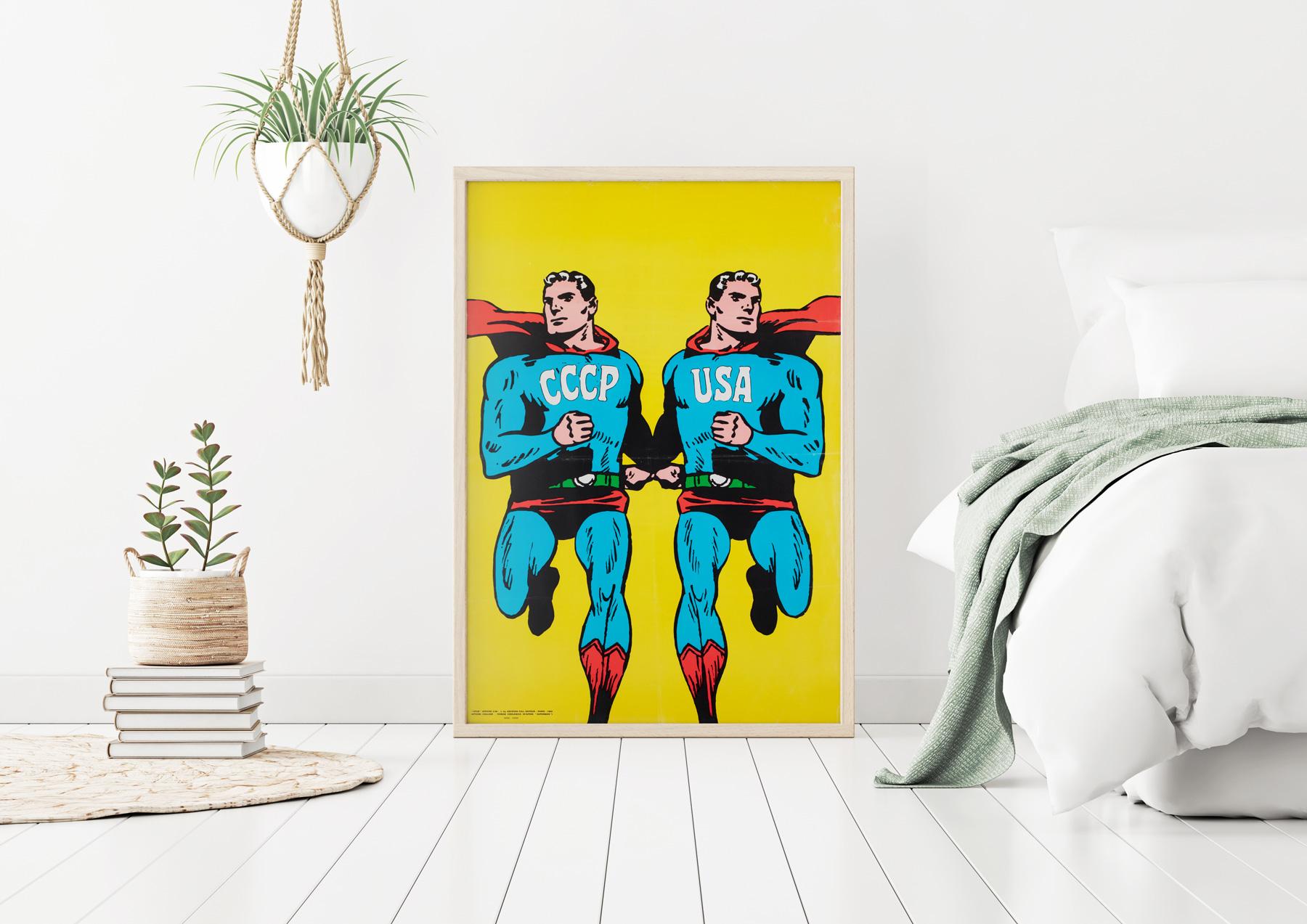 Une superbe affiche de Superman de 1968 !  

Original 1968 Guerre froide  Affiche de Roman Cieslewicz USSR / CCCP USA. Créé pour la couverture du magazine d'art français de gauche 