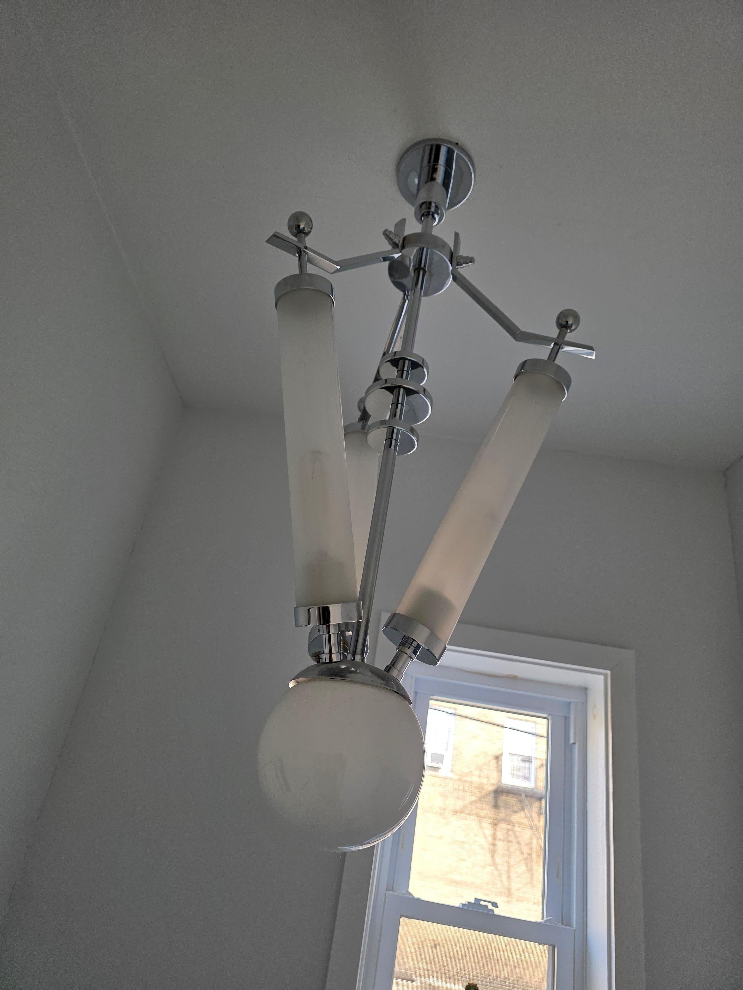 Ustom Chandelier by Thierry Despont (Ende des 20. Jahrhunderts) im Angebot