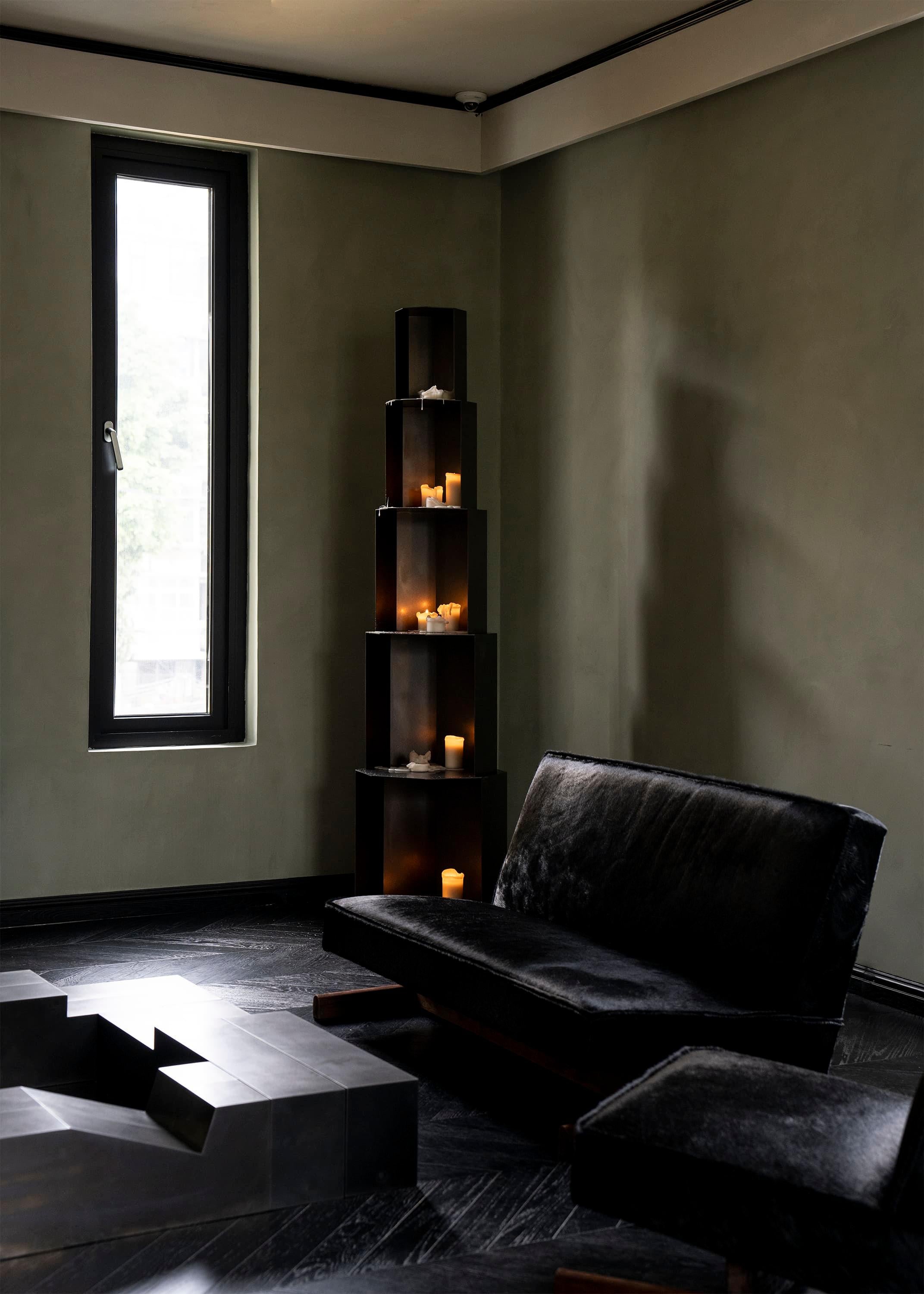 Ut 02 Cowhide and Walnut Sofa by Sing Chan For Sale 4