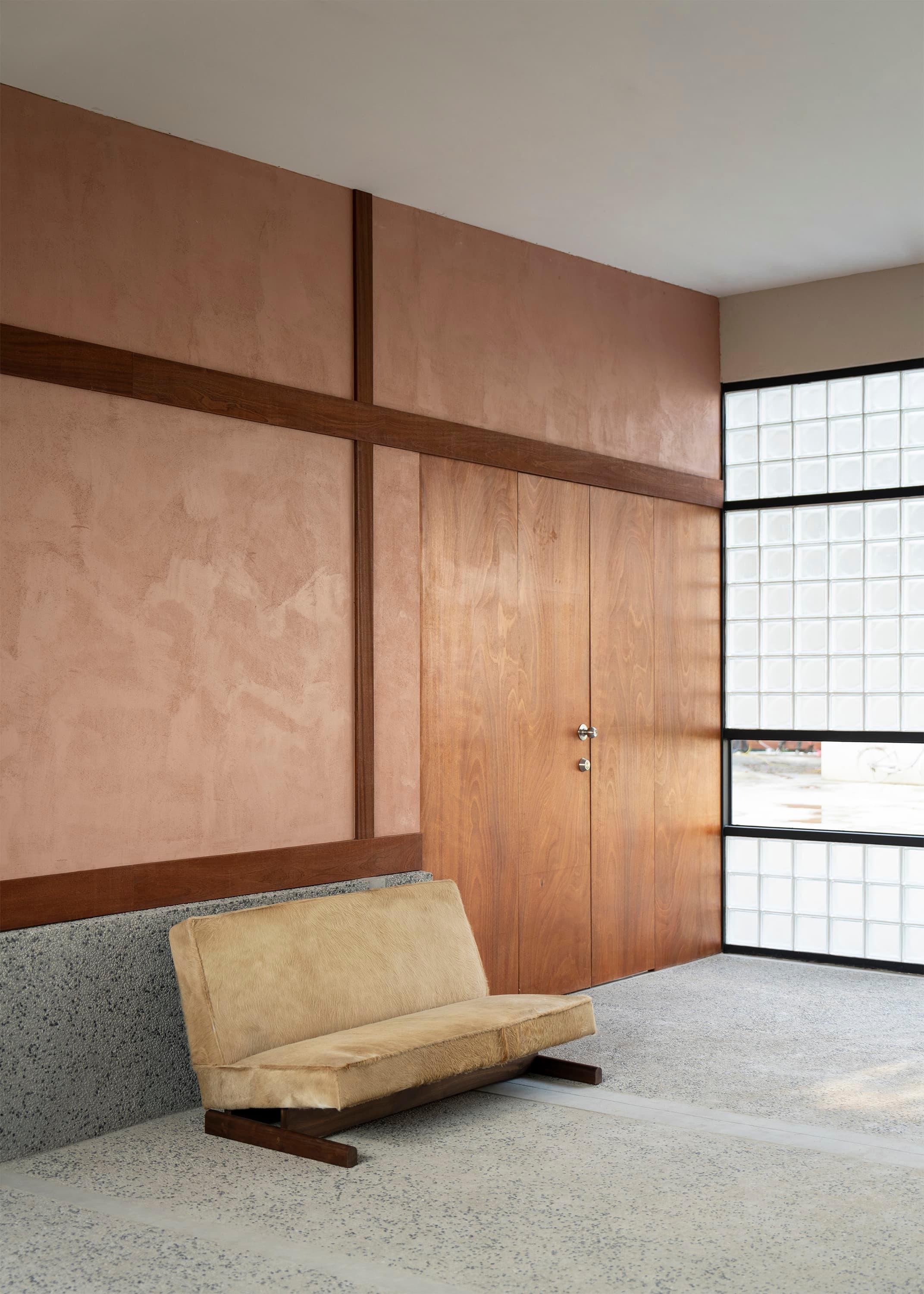 Post-Modern Ut 02 Cowhide and Walnut Sofa by Sing Chan For Sale