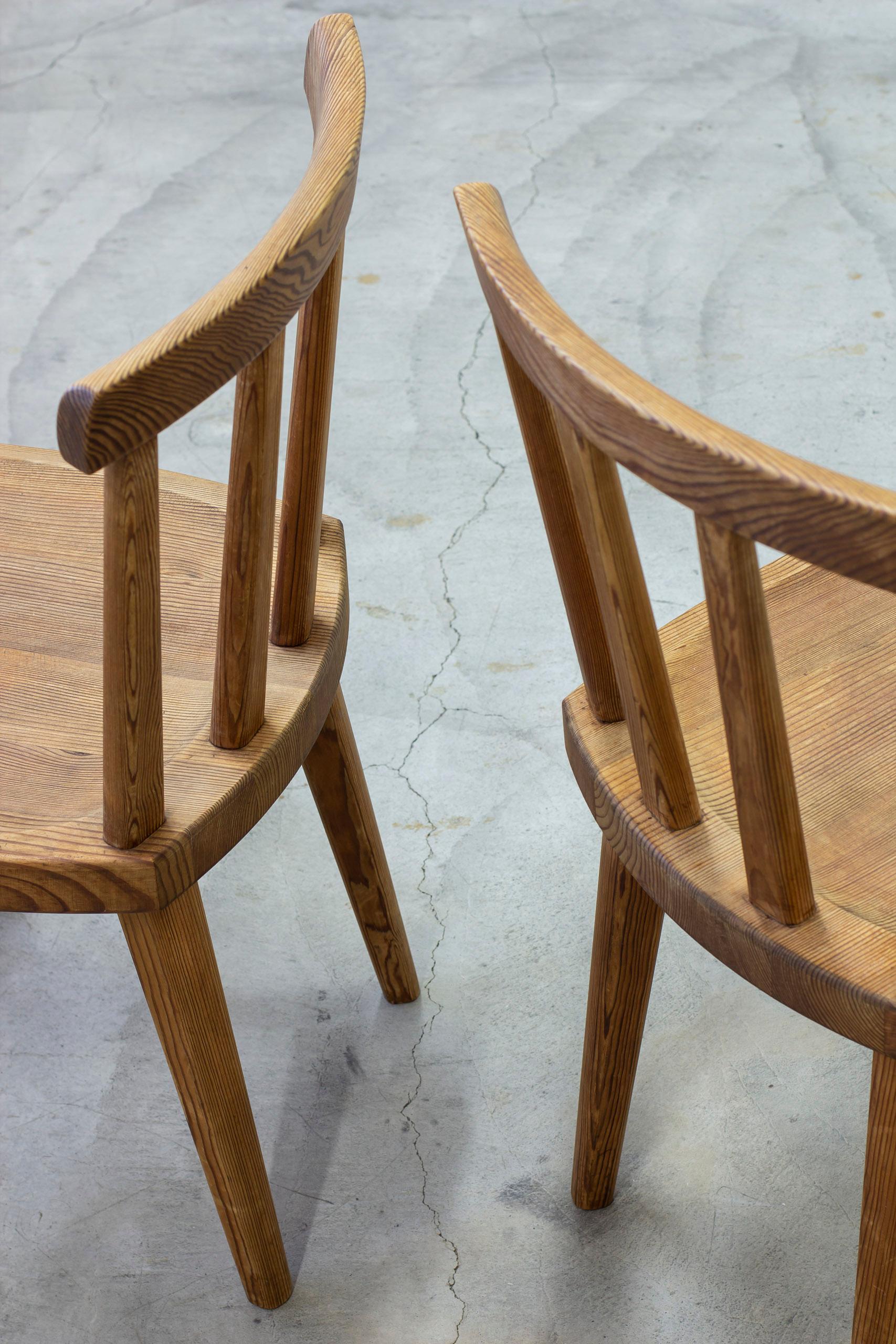 Utö pine chairs by Axel Einar Hjorth, Nordiska Kompaniet, Sportstugemöbel, 1930s For Sale 1