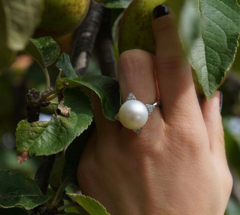 Utopia 18kt. White Gold Akoya Cultured Pearl Cocktail Ring For Sale 3