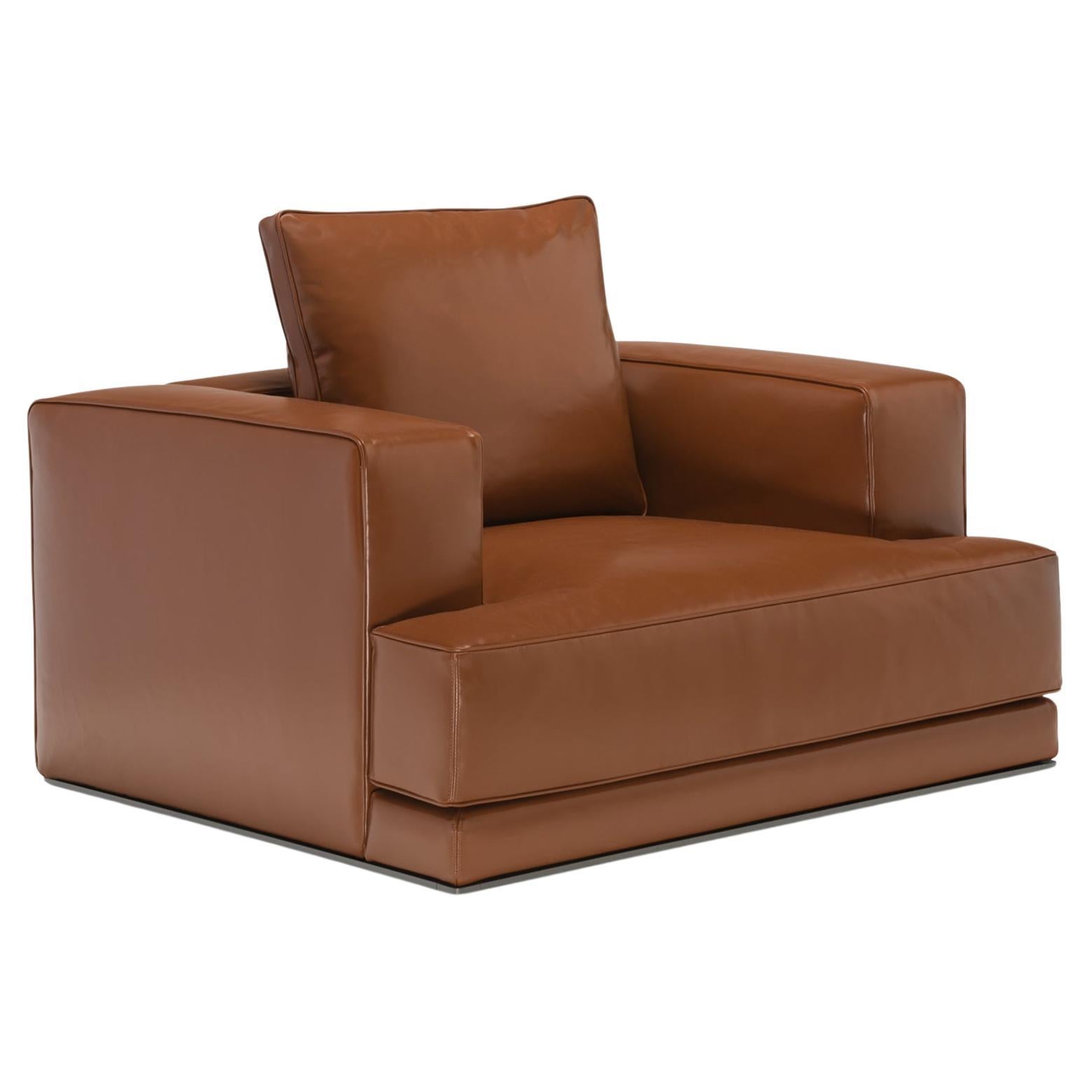 Premium Leather '70s-inspired Armchair Molteni&C by Vincent van Duysen
