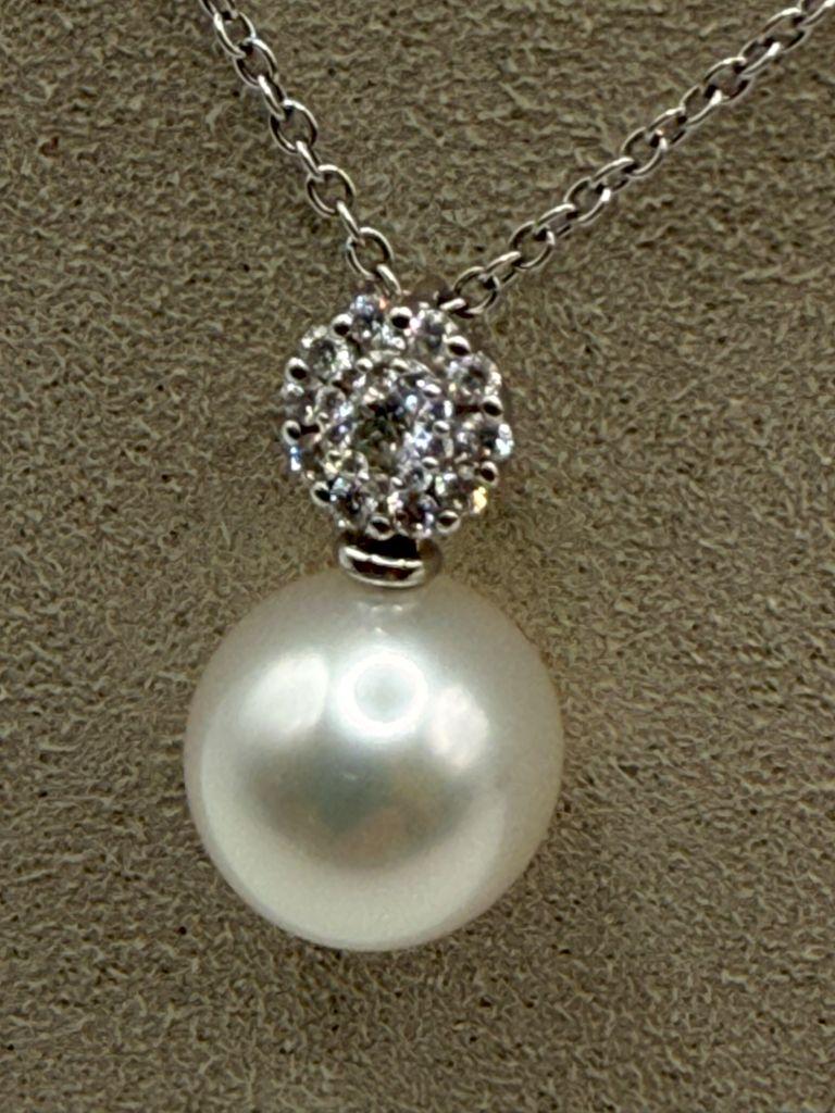 UTOPIA My Song Pendant For Sale 1