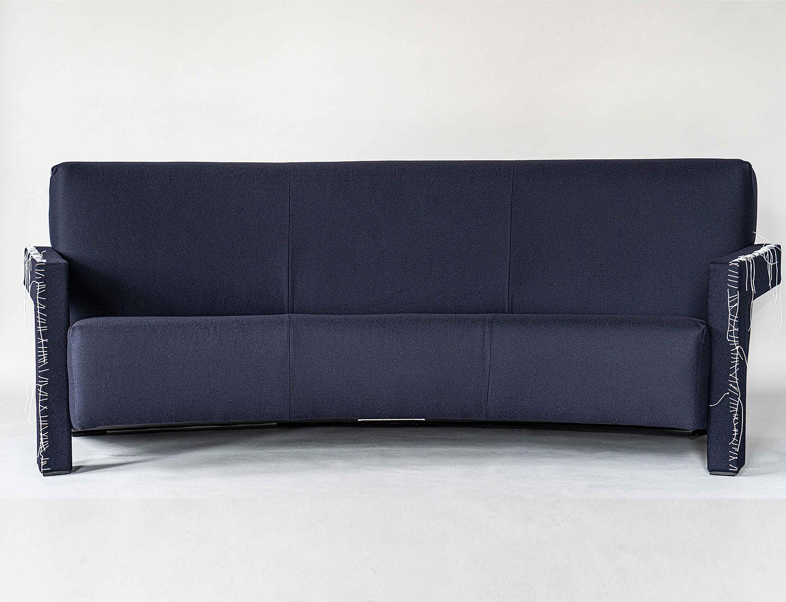 Utrecht 3-Seater Sofa with Curved Back, by Gerrit Rietveld, Remodeled by Svan  In Excellent Condition For Sale In Los Angeles, CA