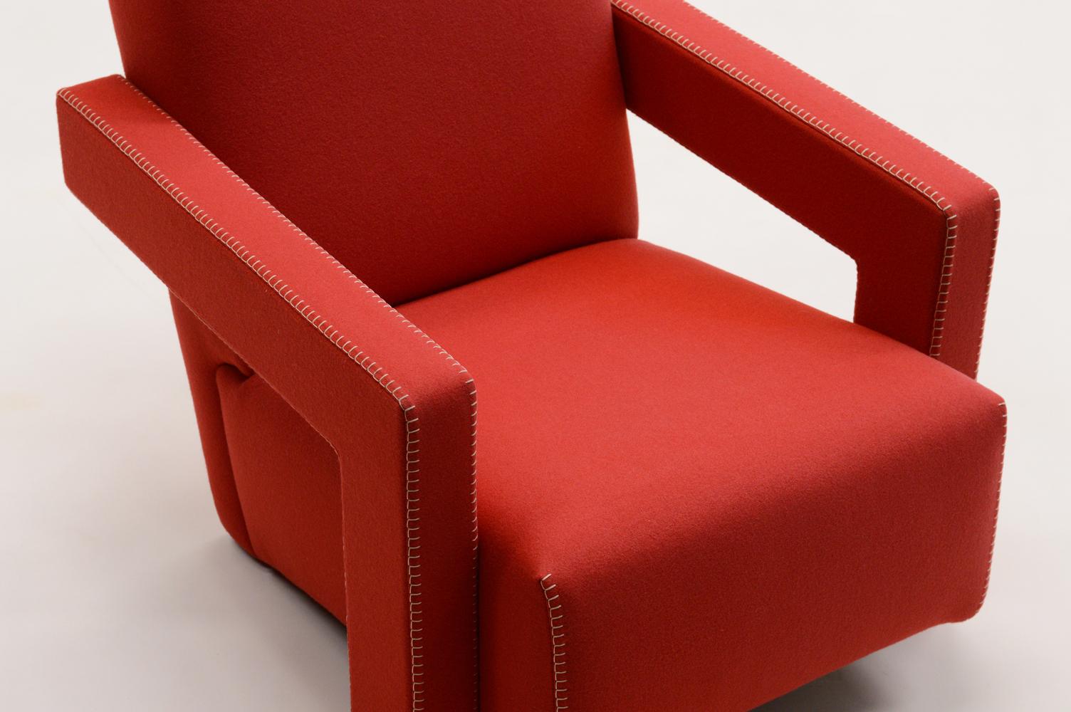 “Utrecht” chair by Gerrit Rietveld for Cassina, 1990s Italy. In Good Condition For Sale In Landgraaf, NL