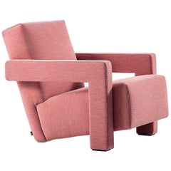 Fauteuil Utrecht en tissu rose:: par Gerrit Thomas Rietveld de Cassina