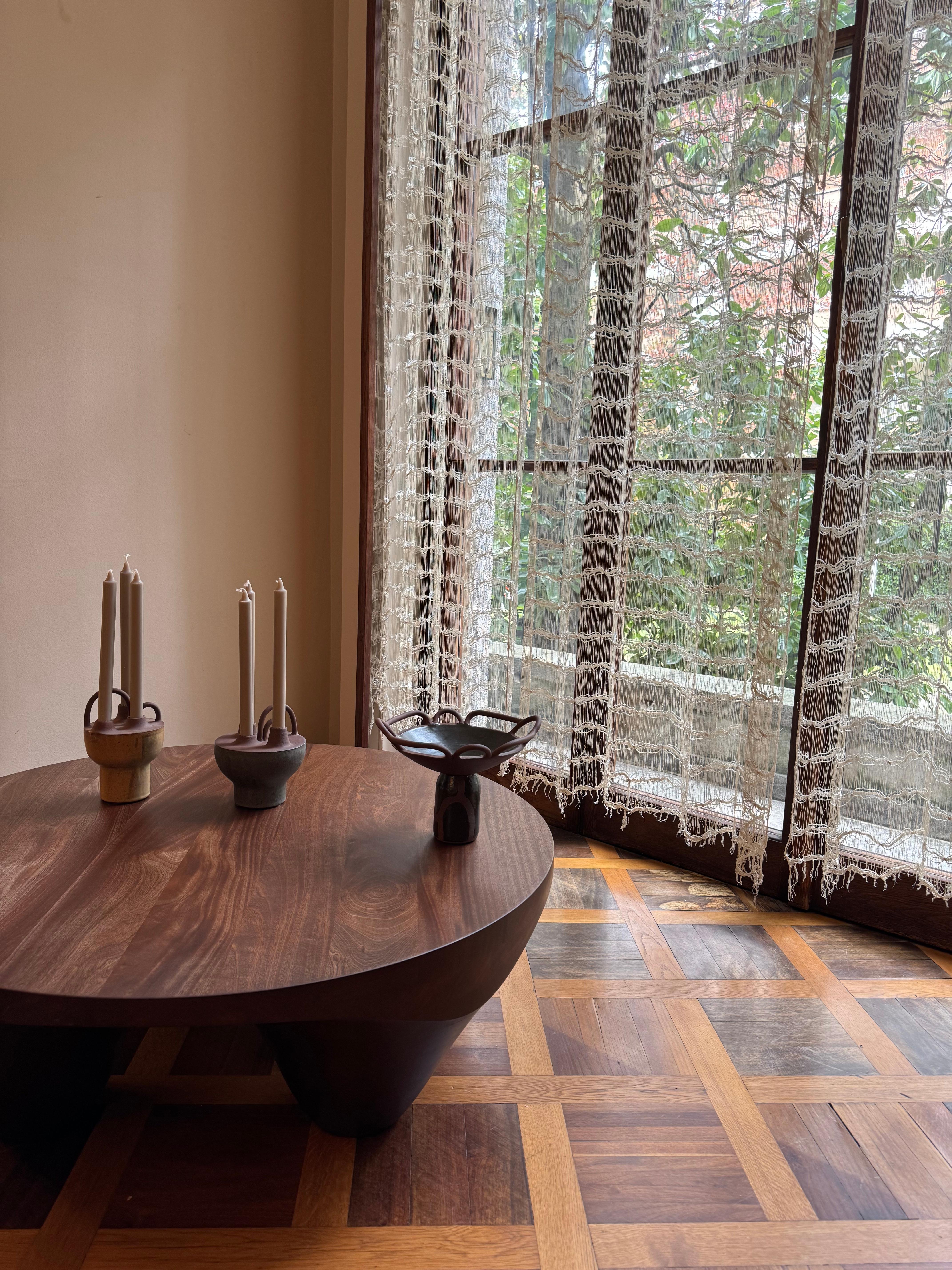 Utterö Mahogany Coffee Table by Studio TOOJ Caoba en venta