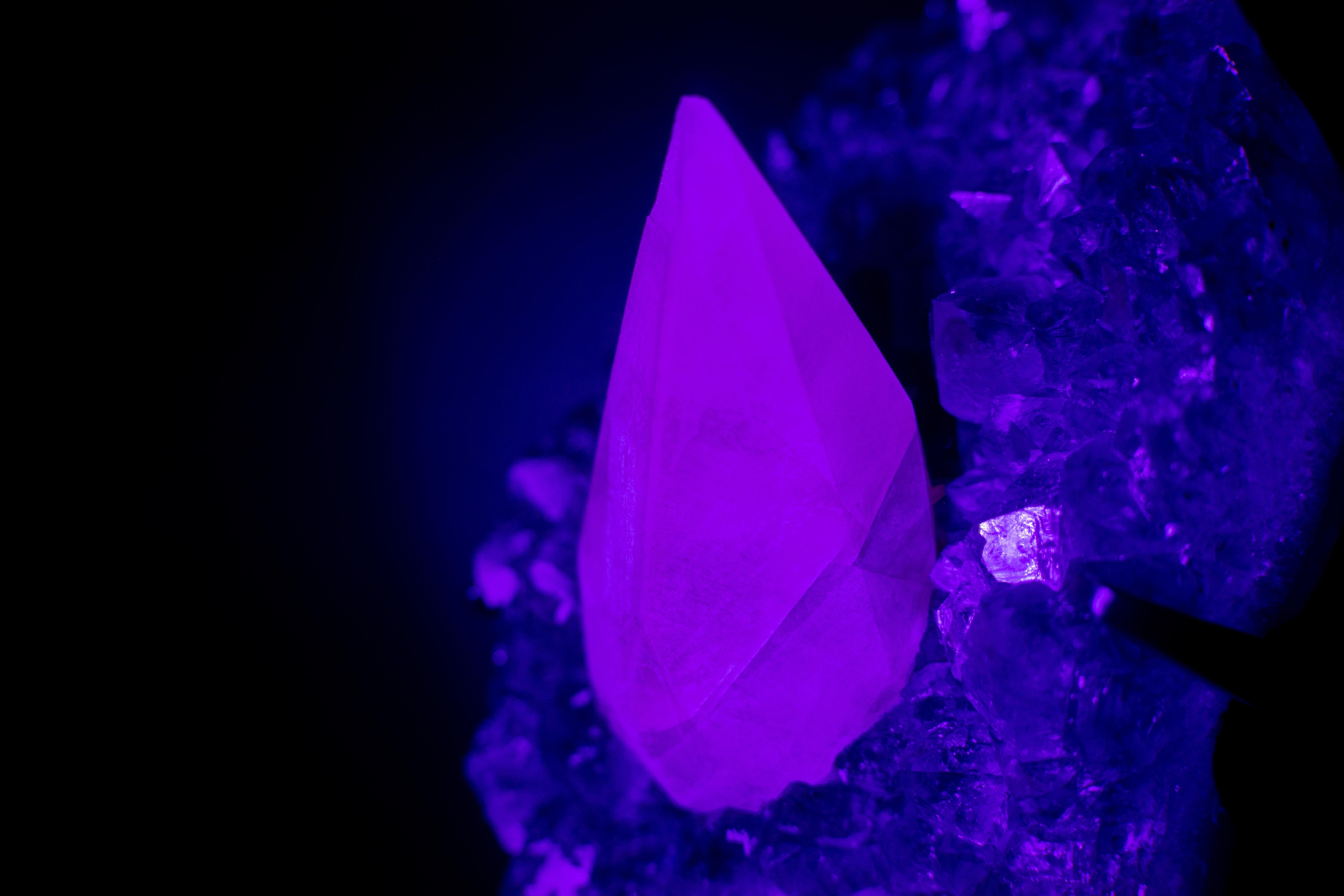 UV-Reactive Calcite on Brazilian Purple Amethyst Cluster For Sale 3