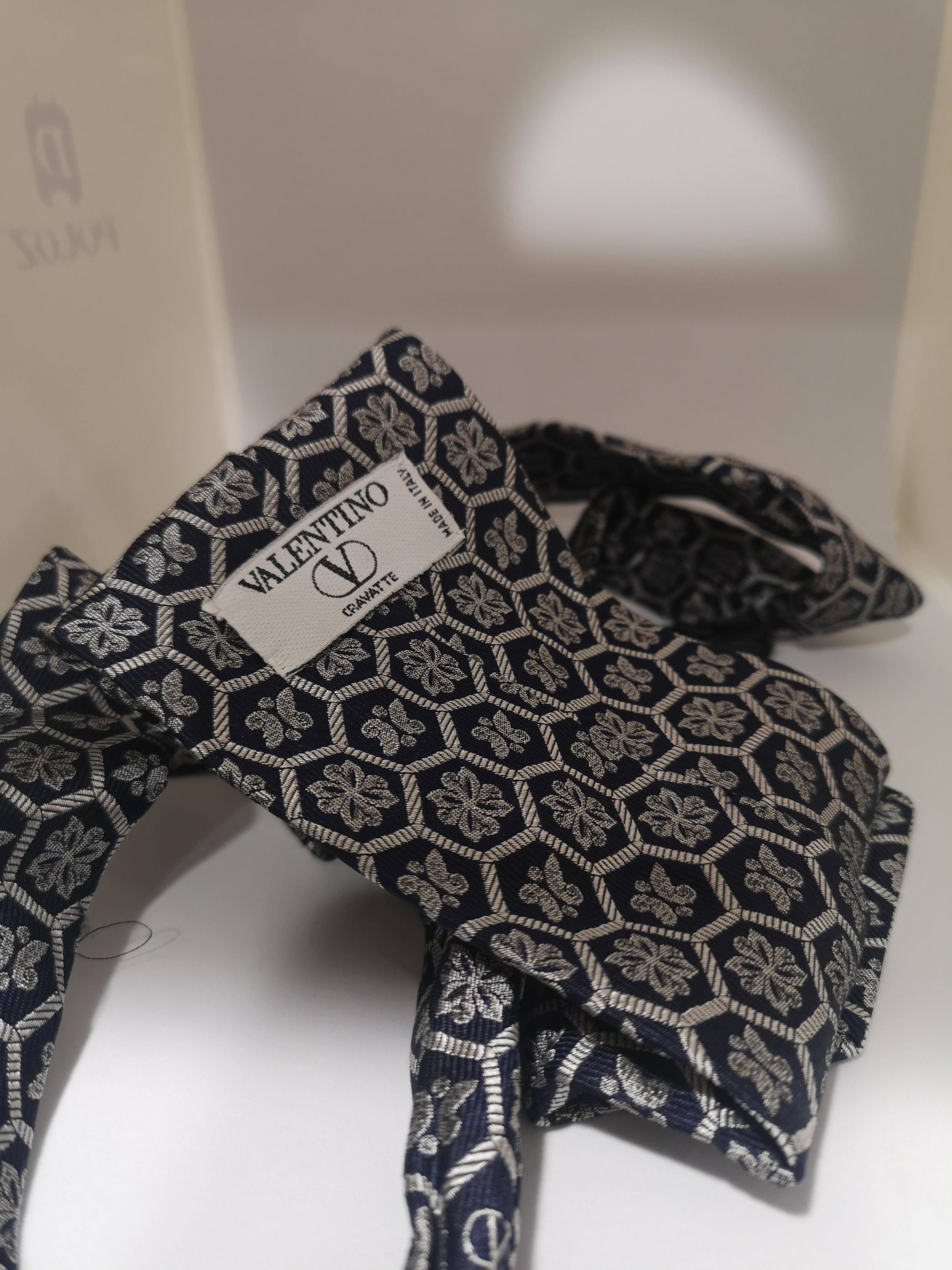 Men's ùValentino blue silver silk tie