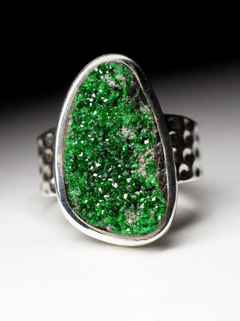 Artisan Uvarovite silver ring big natural raw green garnet crystal fine jewelry unisex For Sale