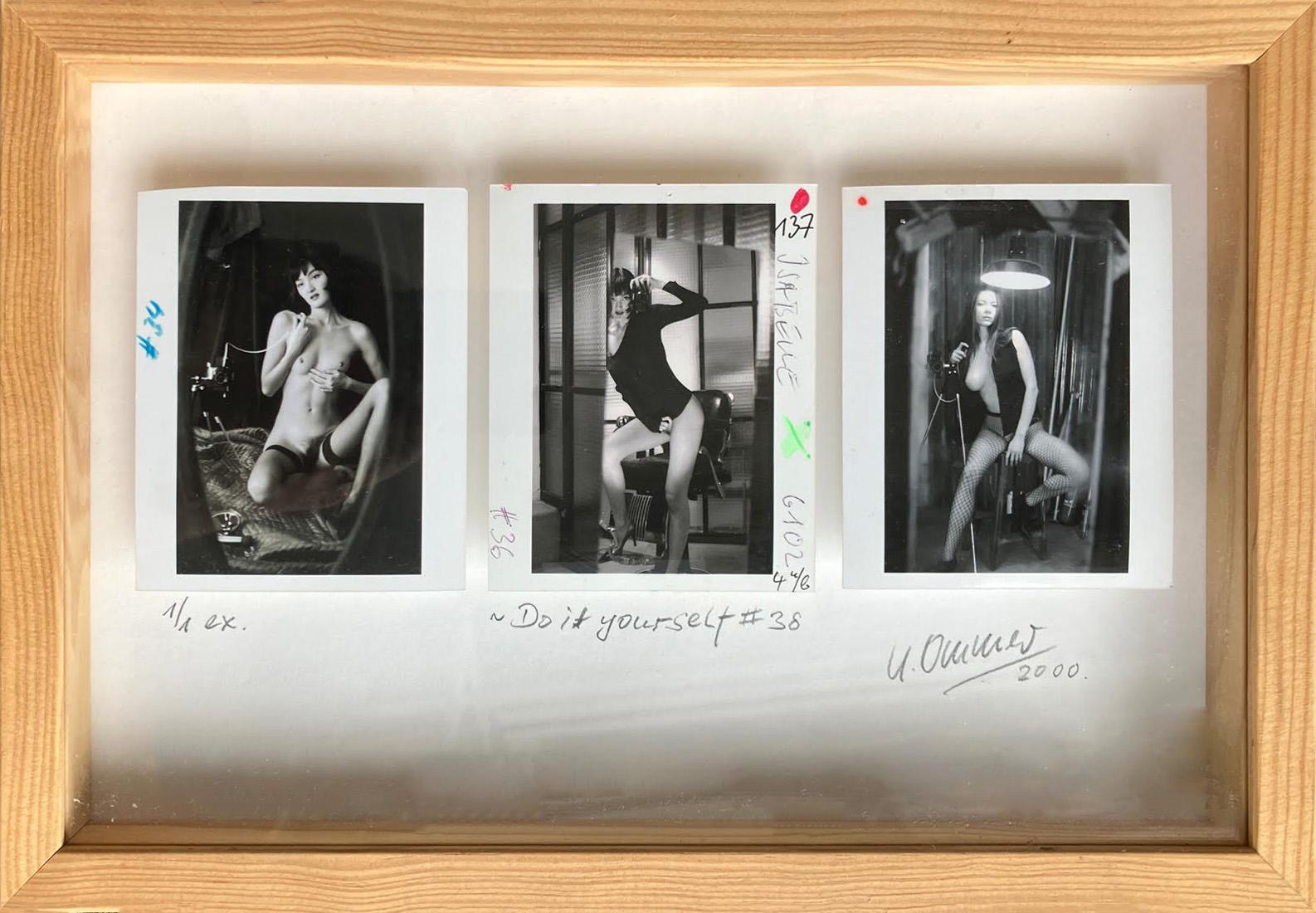Uwe Ommer Nude Photograph – Ein Satz von 3 einzigartigen schwarz-weißen Akten. Polaroids aus der Serie Do it Yourself