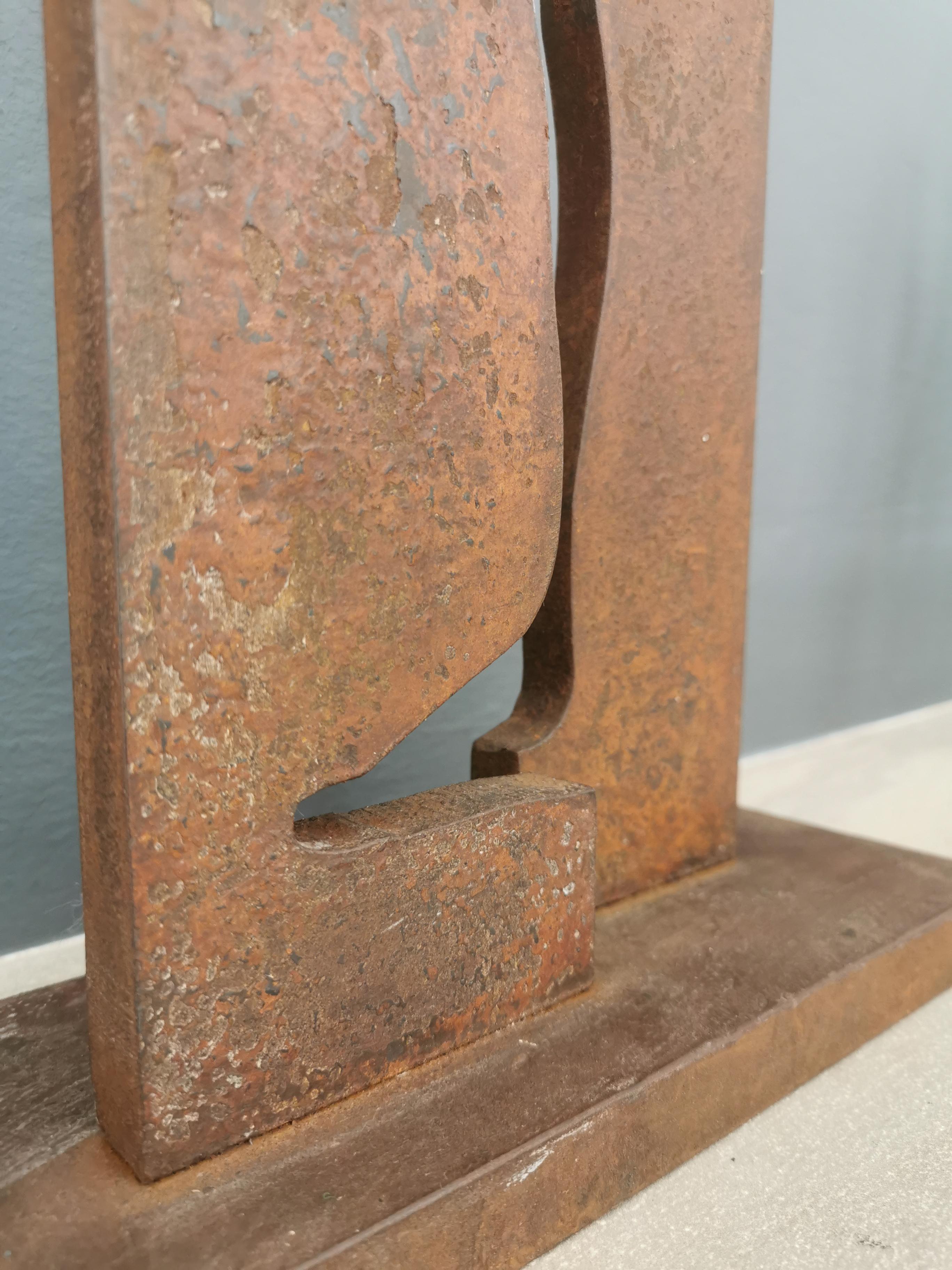 Edición Limitada Escultura Mediana de Acero Oxidado 