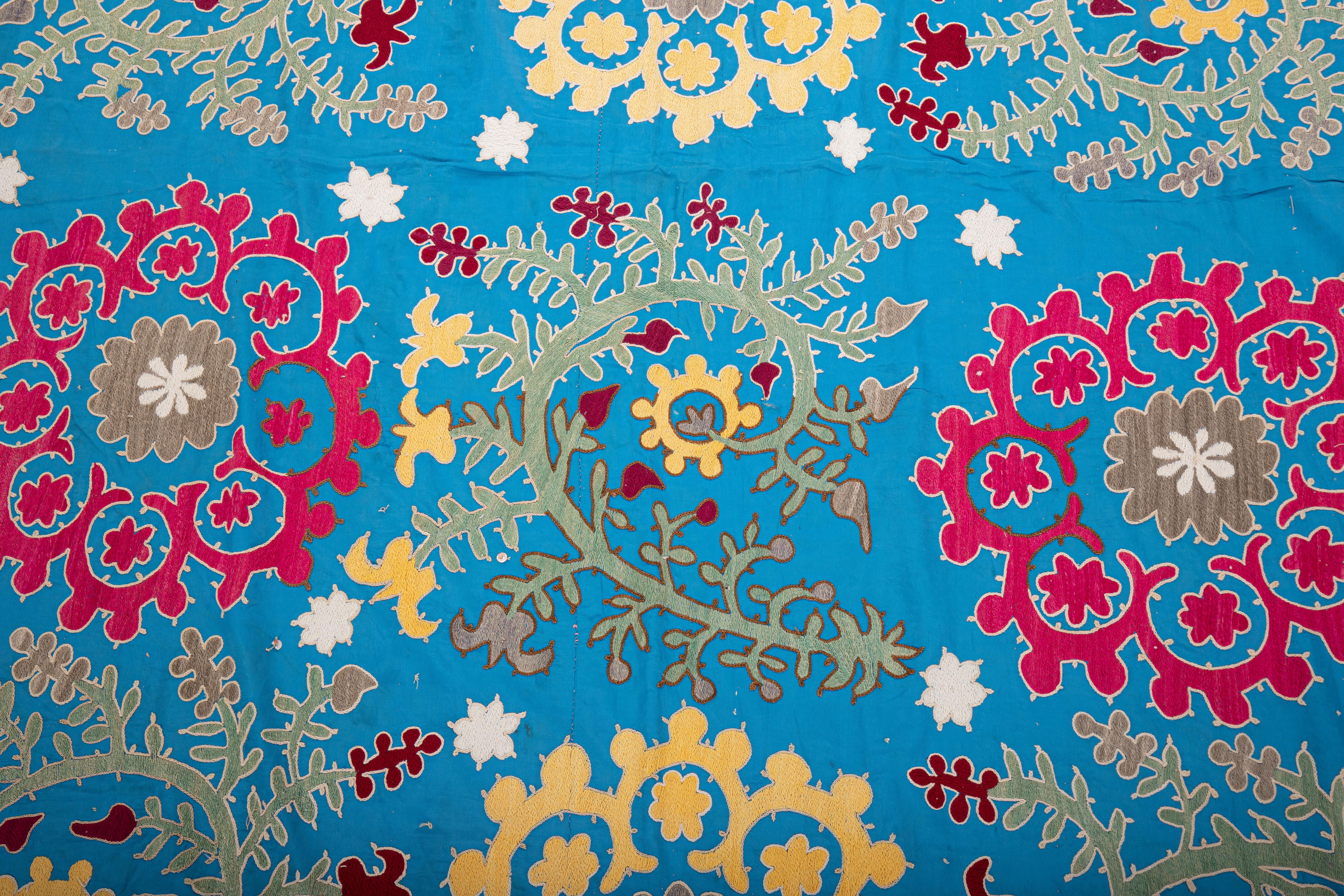 Uzbek Blue Suzani, cotton on Rayon background fabric, mid 20th C. In Good Condition For Sale In Istanbul, TR