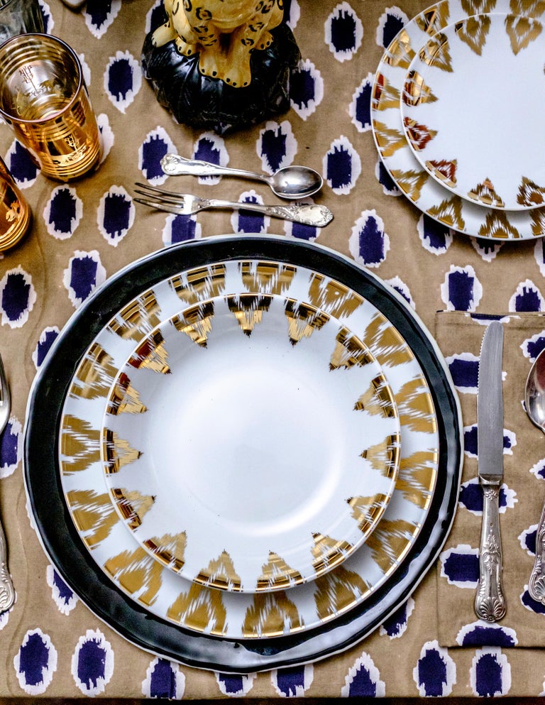 Uzbek Gold Porcelaın Dinner Plate In New Condition For Sale In ROCCAVIVARA CB, IT