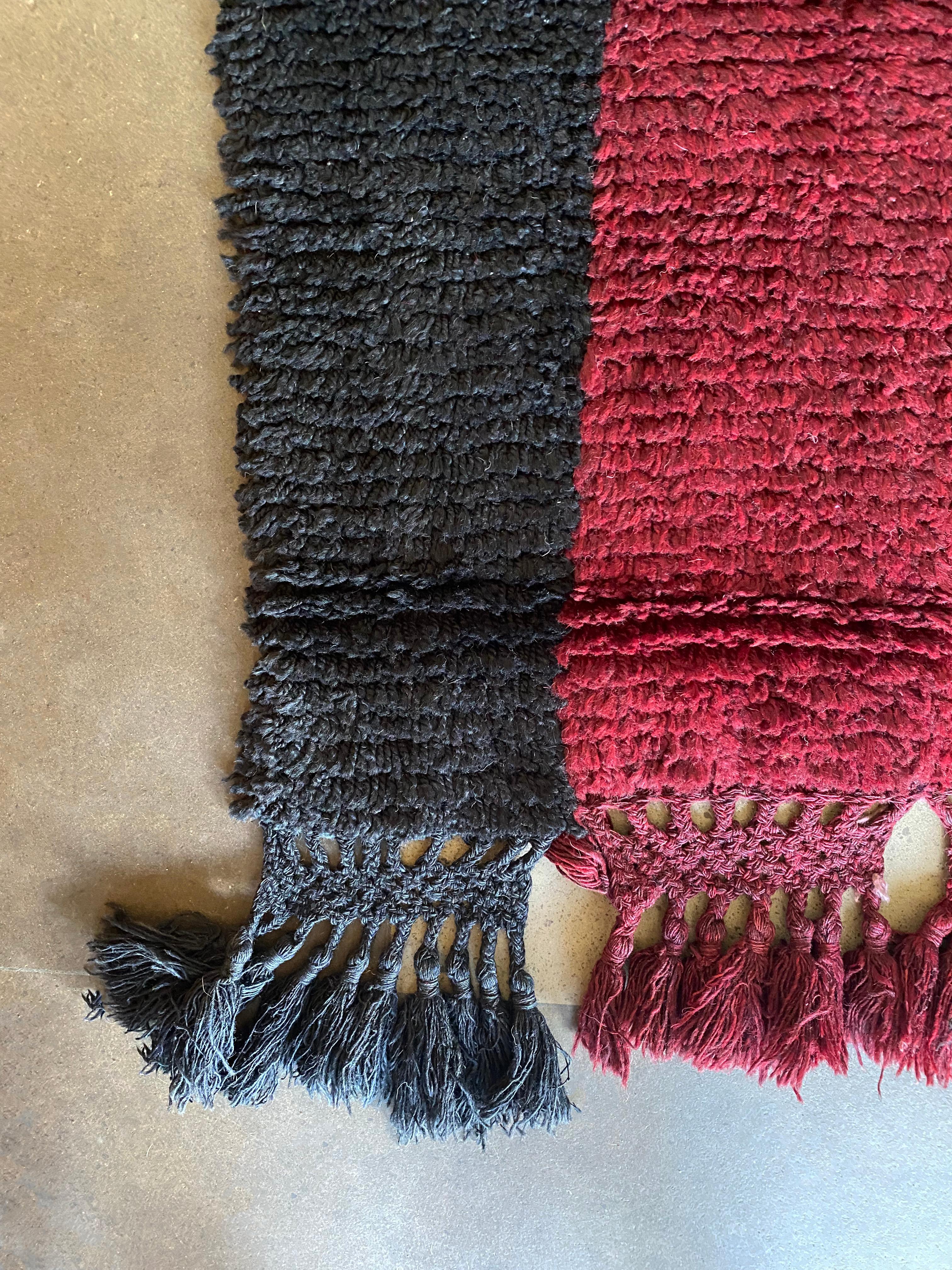 20ième siècle Tapis en laine de l'Ouzbékistan Julkhyr, noué à la main, milieu du 20e siècle en vente