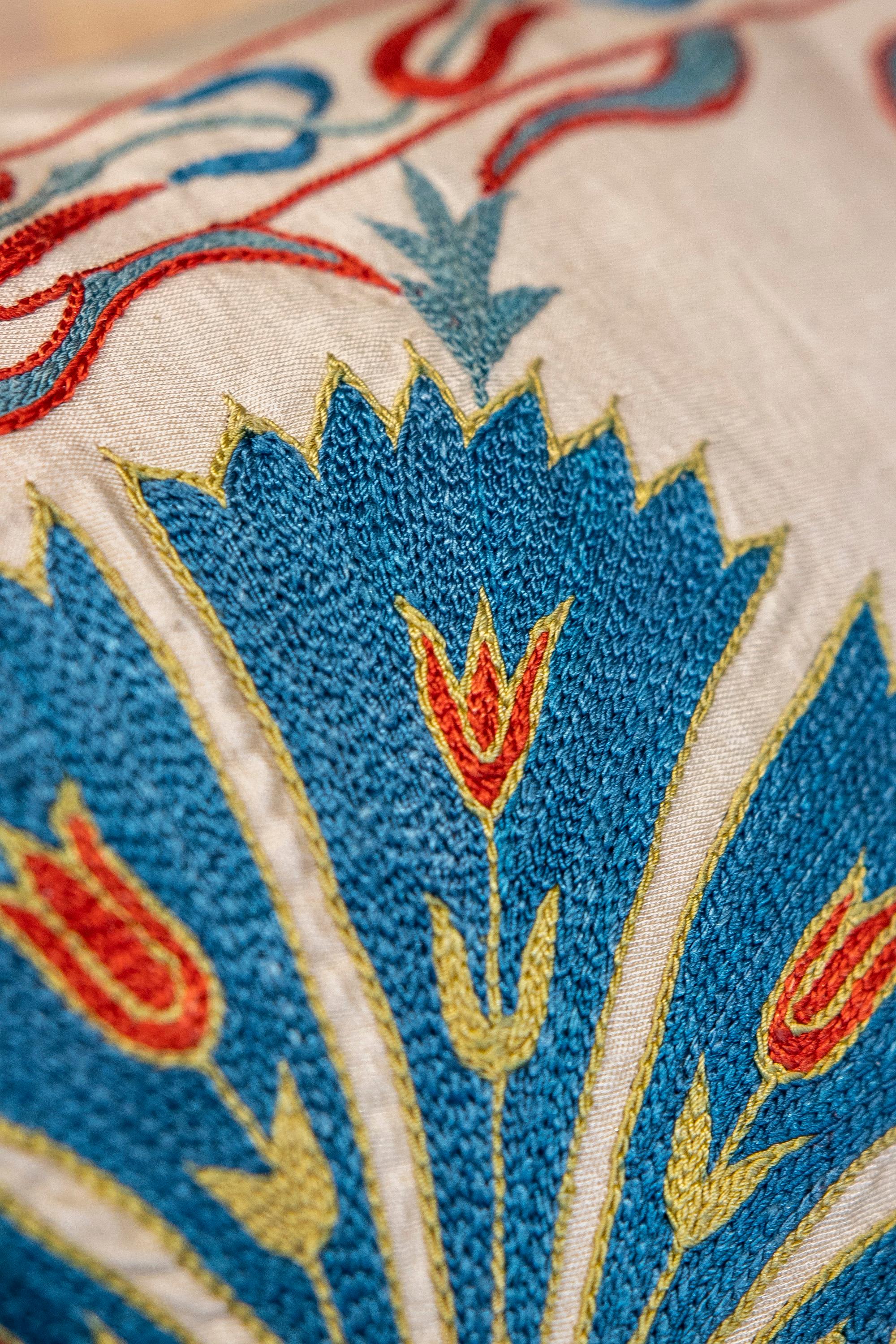 Uzbekistan Suzani Cushion Made of Silk and Cotton Fabric in Bright Colours 5