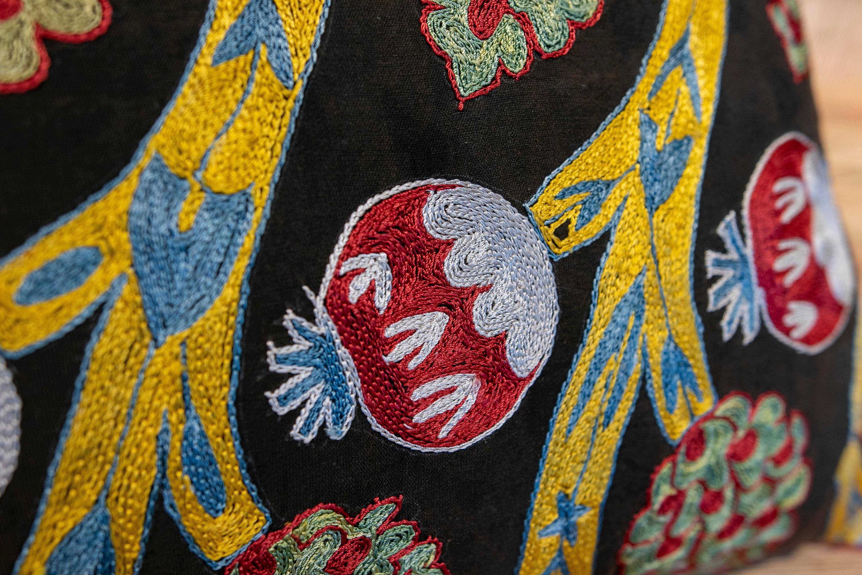 Uzbekistan Suzani Cushion Made of Silk and Cotton Fabric in Bright Colours 6