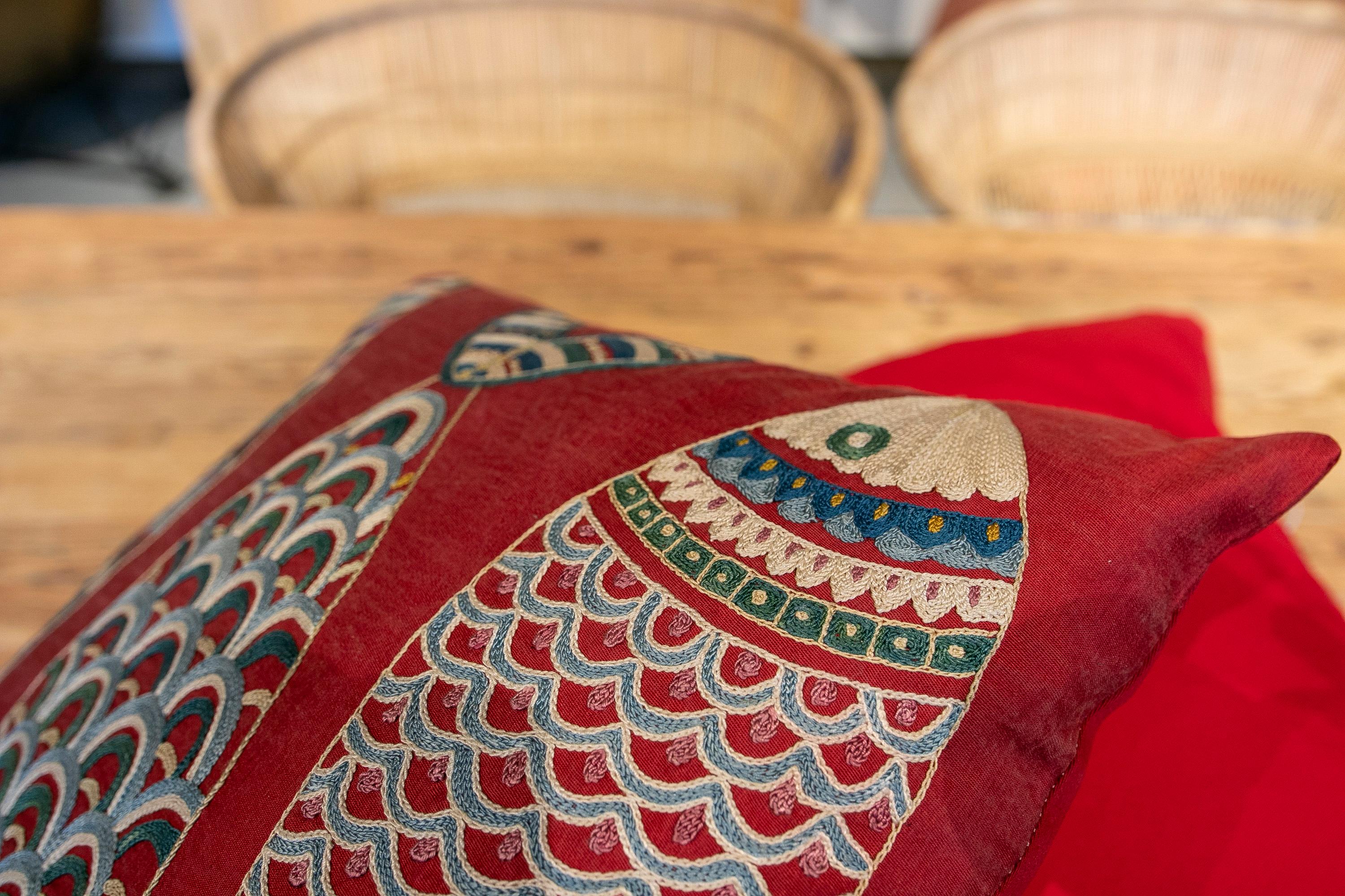 Uzbekistan Suzani Cushion made of Silk and Cotton Fabric in Bright Colours 9
