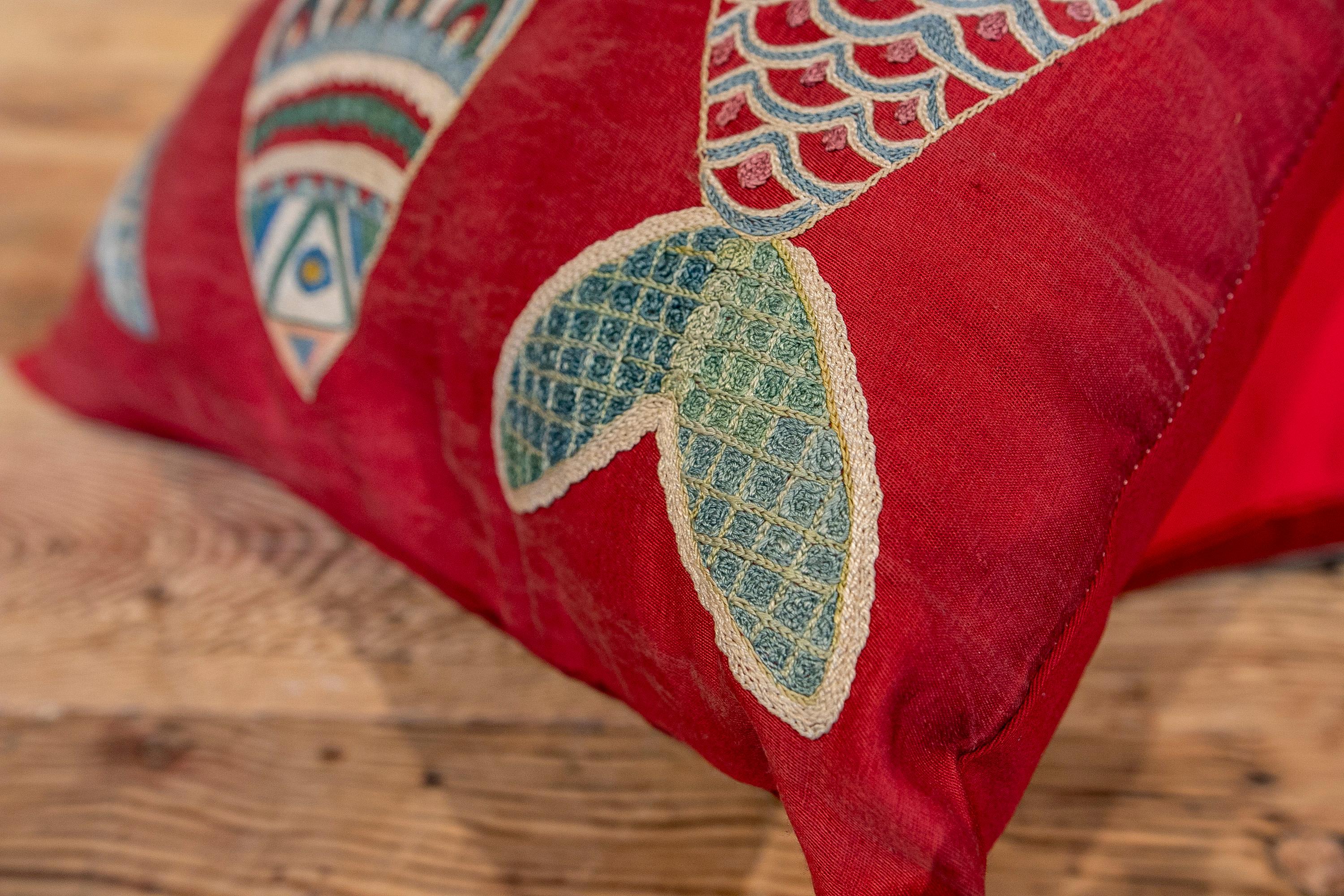 Uzbekistan Suzani Cushion made of Silk and Cotton Fabric in Bright Colours 11