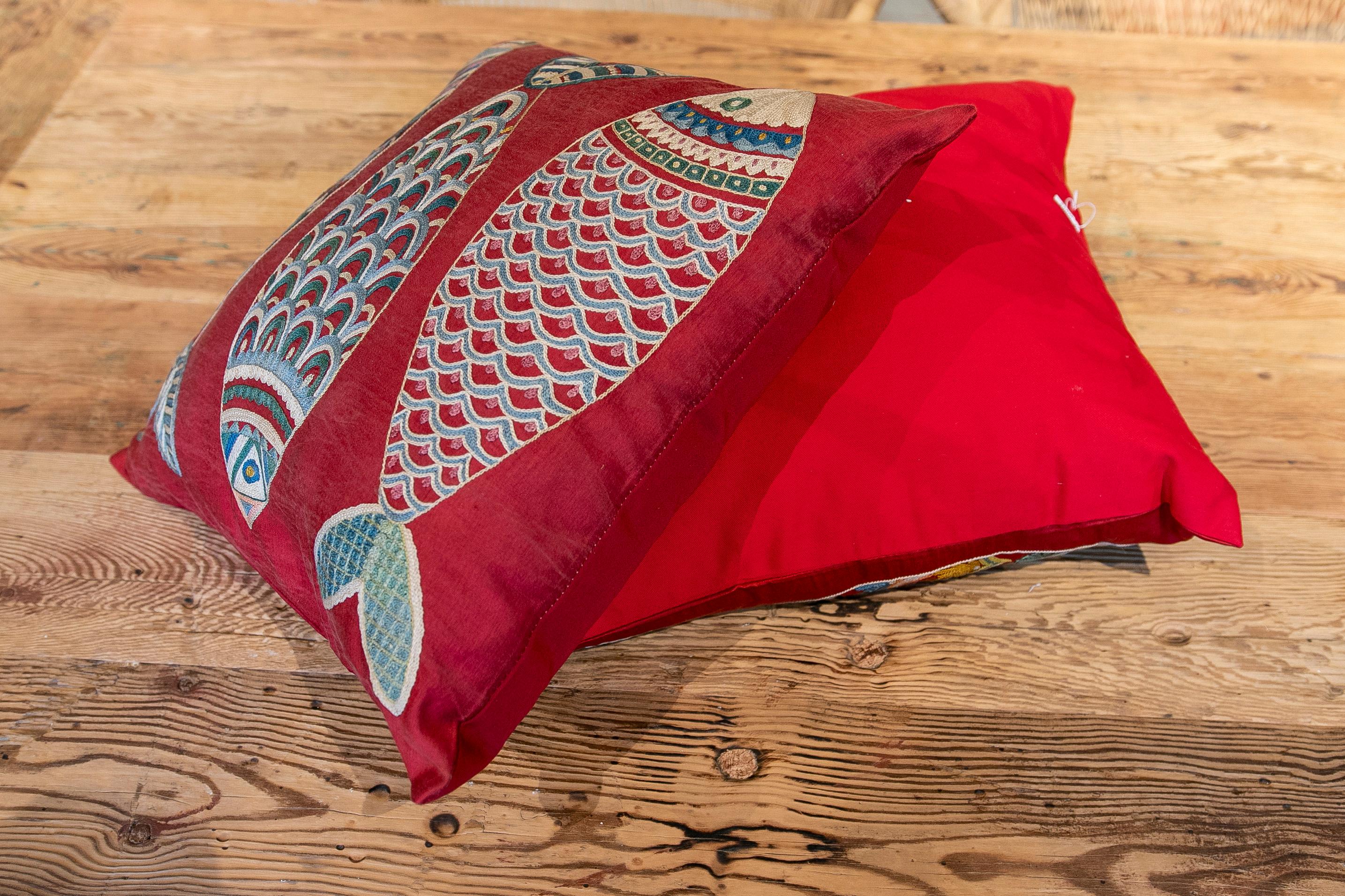 Uzbekistan Suzani Cushion made of Silk and Cotton Fabric in Bright Colours 12