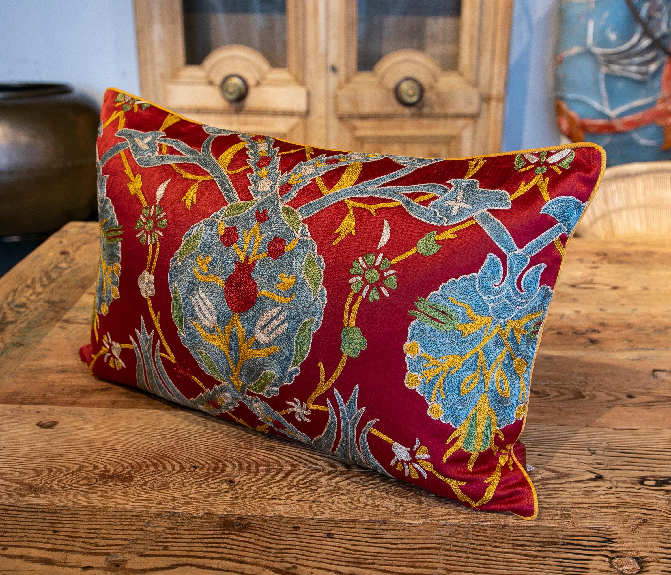 Hand-Woven Uzbekistan Suzani Cushion Made of Silk and Cotton Fabric in Bright Colours