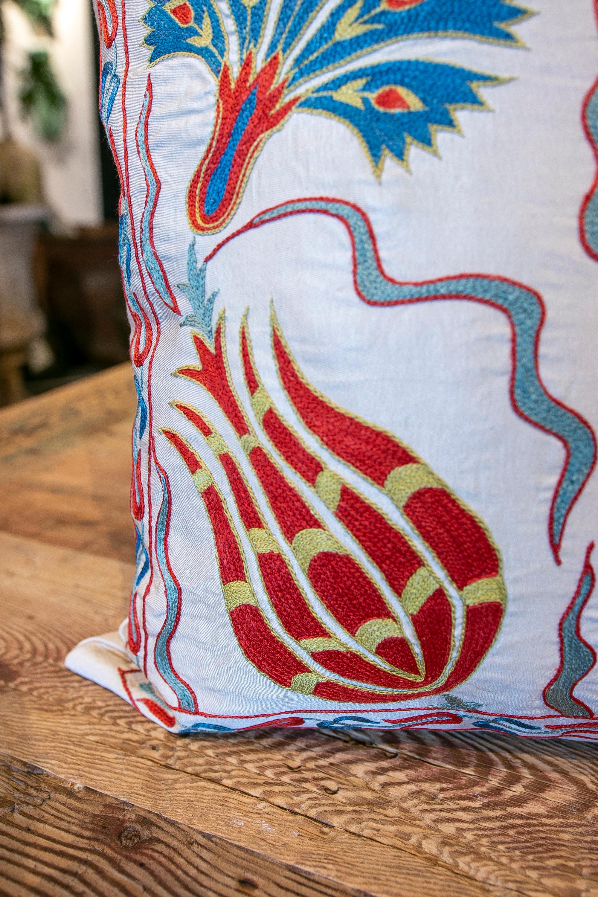 Uzbekistan Suzani Cushion Made of Silk and Cotton Fabric in Bright Colours 1