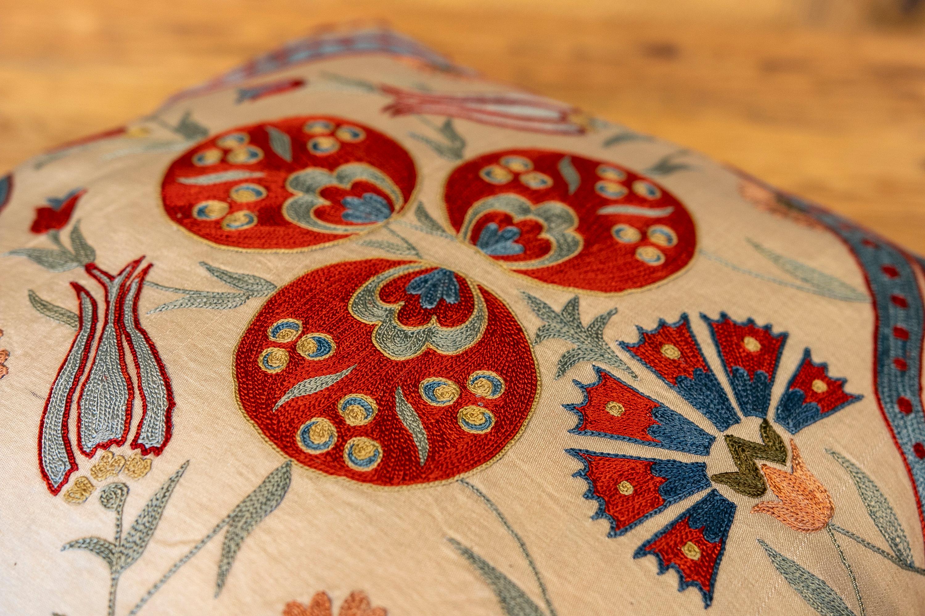 Uzbekistan Suzani Cushion Made of Silk and Cotton Fabric in Bright Colours 1