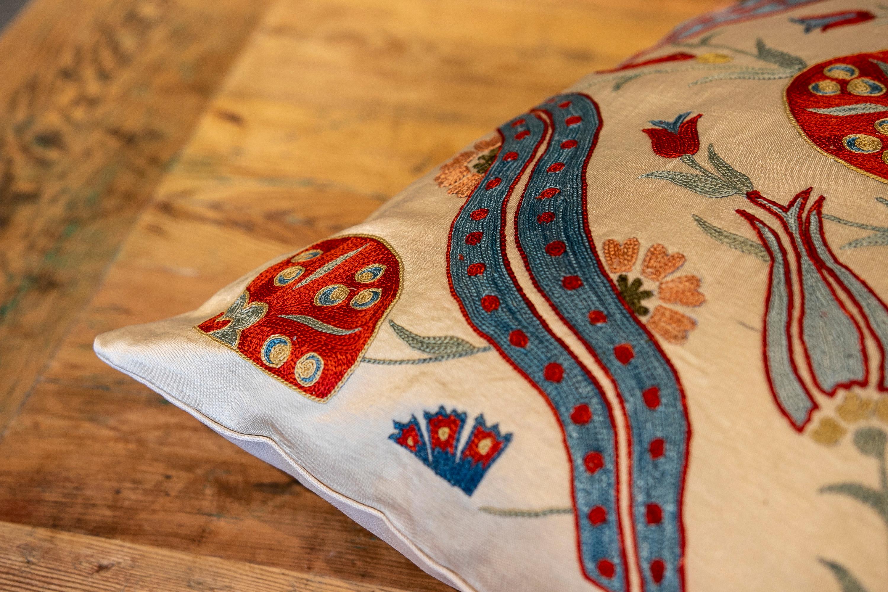 Uzbekistan Suzani Cushion Made of Silk and Cotton Fabric in Bright Colours 2