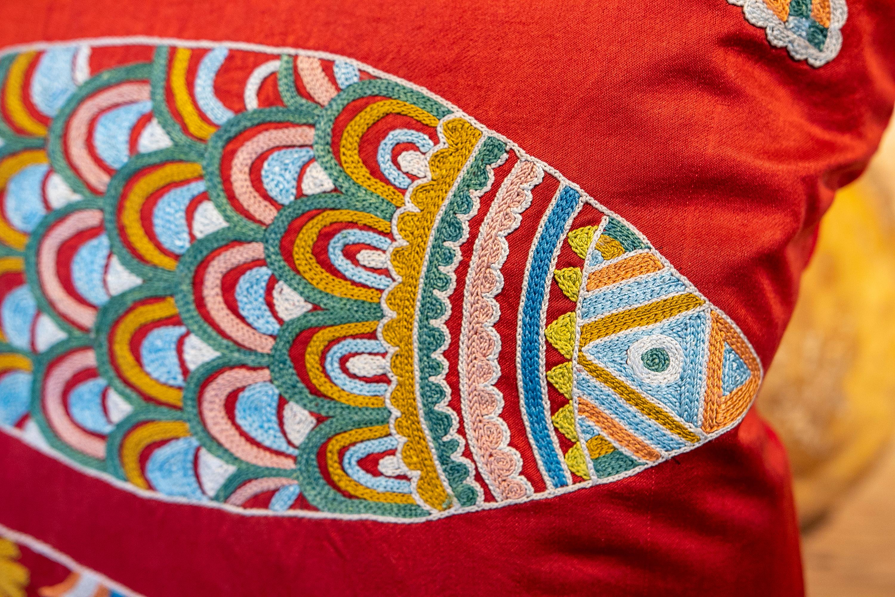 Uzbekistan Suzani Cushion made of Silk and Cotton Fabric in Bright Colours 3