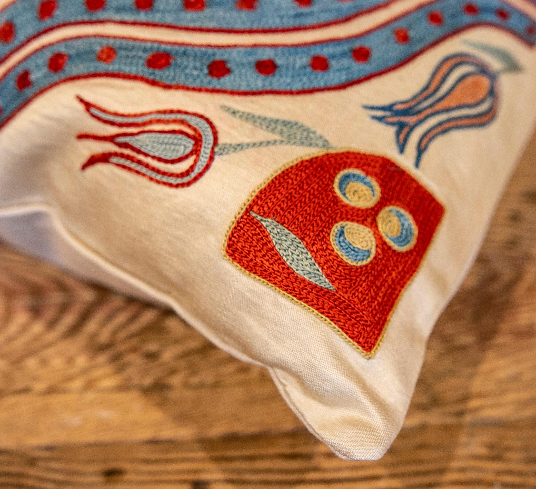 Uzbekistan Suzani Cushion Made of Silk and Cotton Fabric in Bright Colours 4