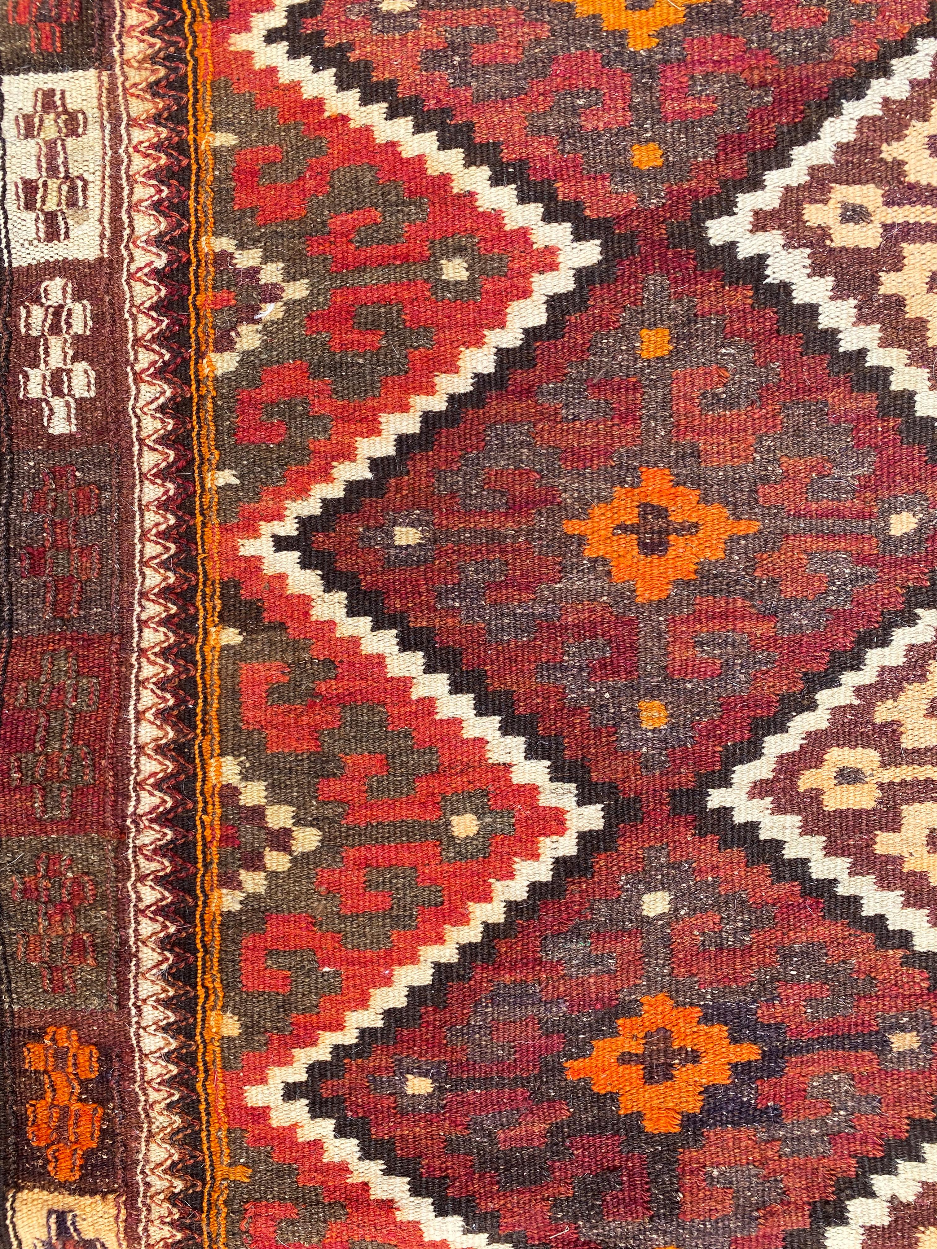 Uzbekistan Tartari Ranghi Kelim-Teppich aus Wolle, frühes 20. Jahrhundert (Handgefertigt) im Angebot