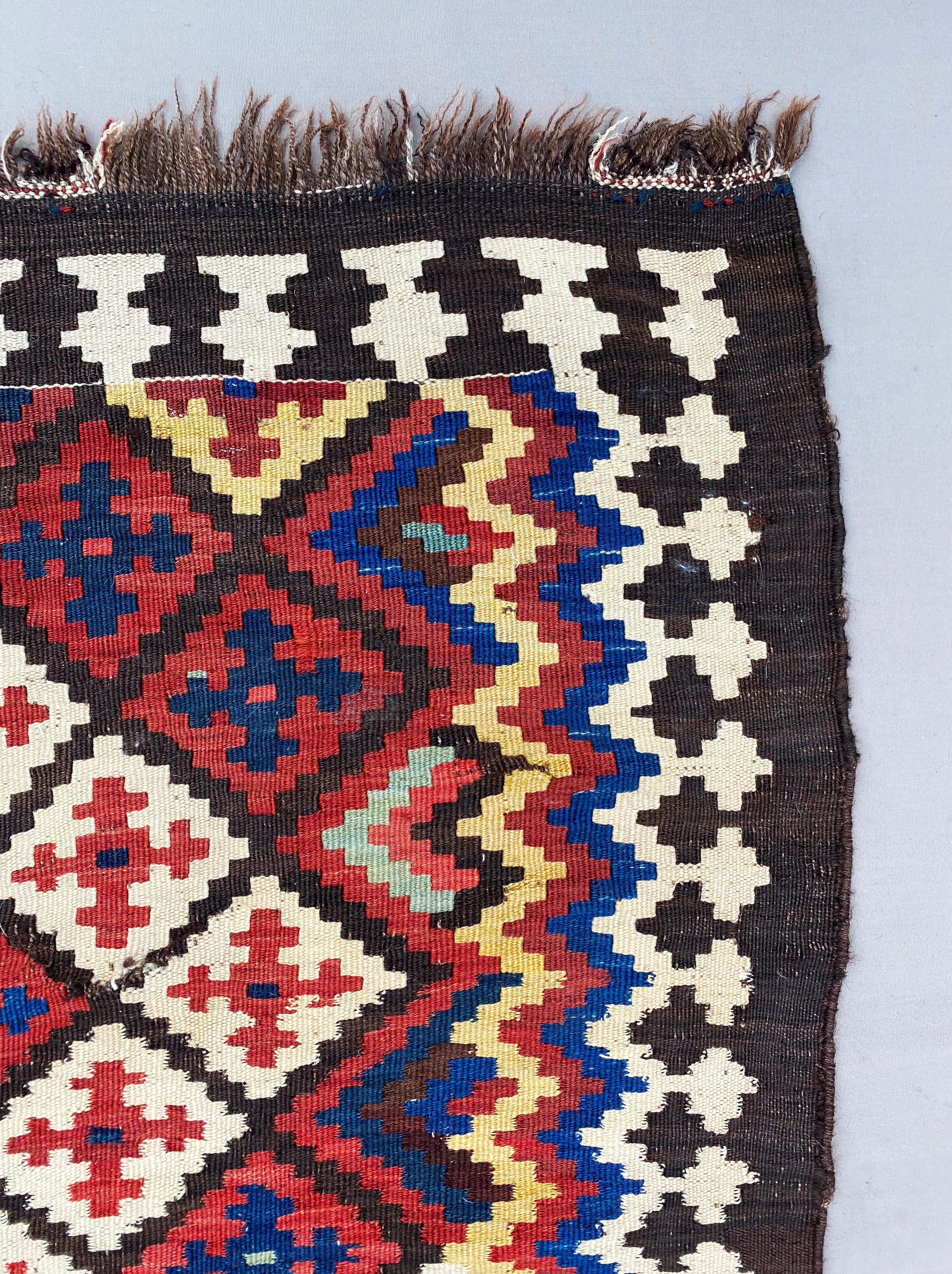 Uzbekistan Tartari Ranghi Kelim-Teppich aus Wolle, frühes 20. Jahrhundert im Zustand „Gut“ im Angebot in Jimbaran, Bali