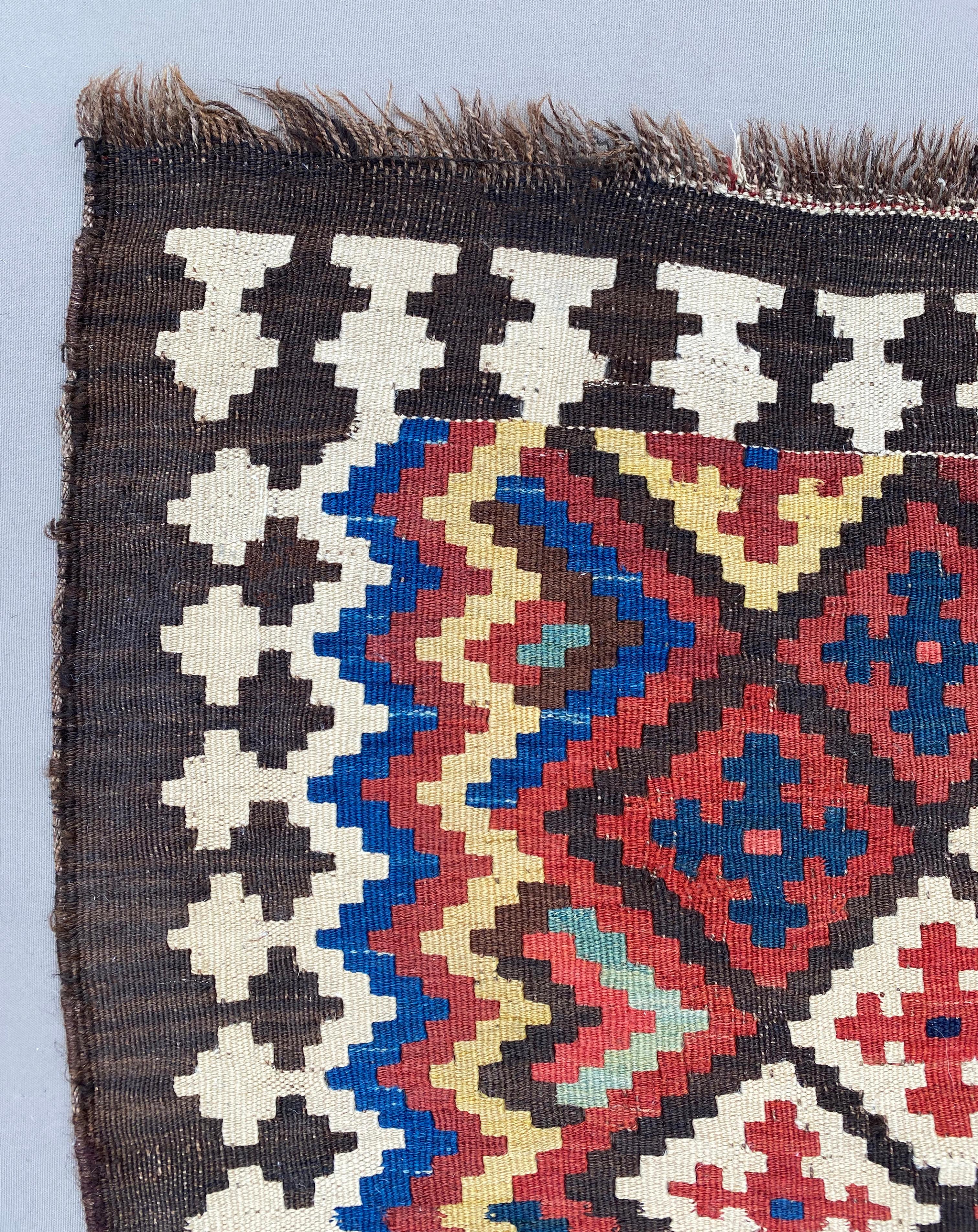 Uzbekistan Tartari Ranghi Kelim-Teppich aus Wolle, frühes 20. Jahrhundert im Angebot 1