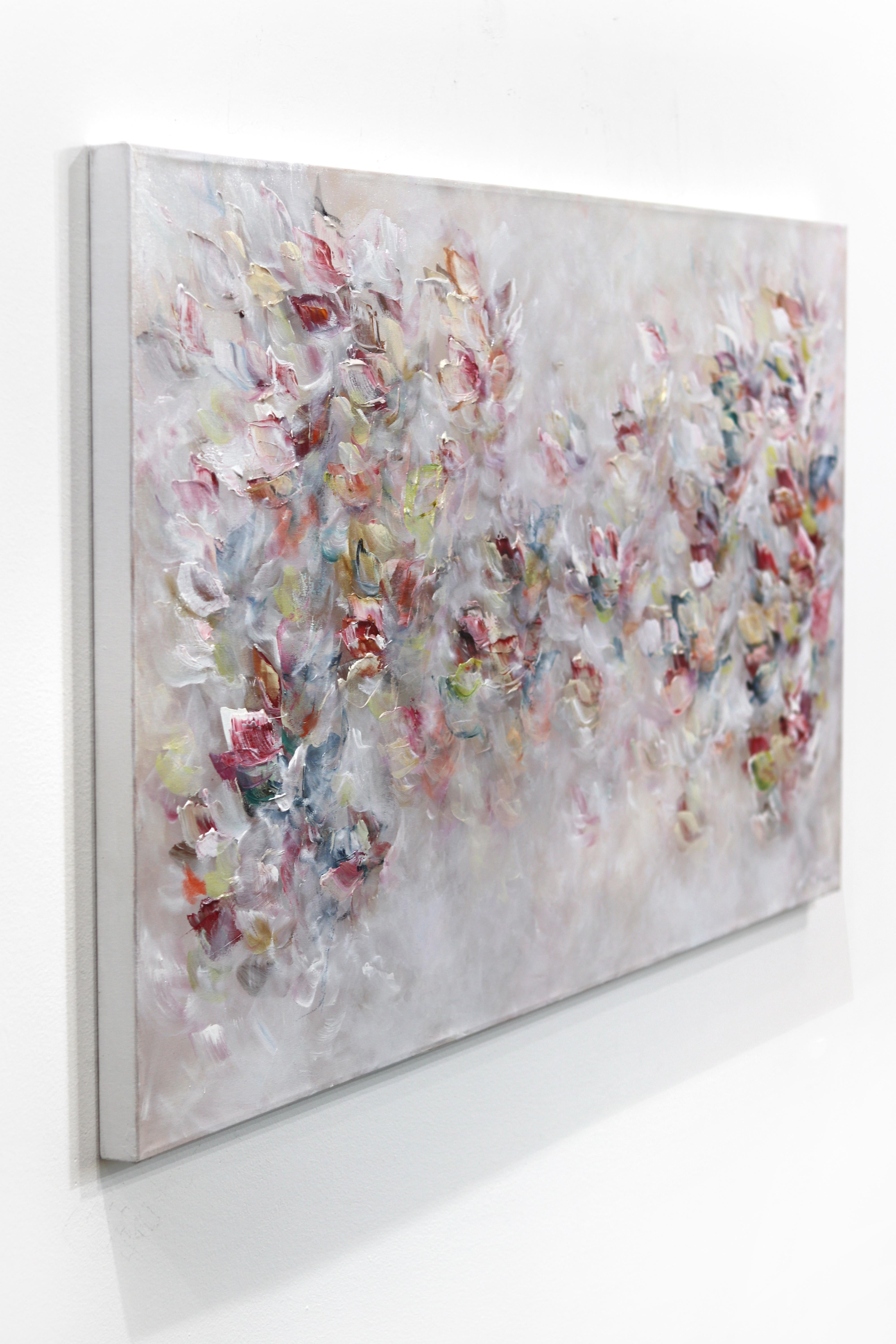 The Divine Goddess - Warme, weiches, juwelenfarbenes, abstraktes, geblümtes Gemälde mit Blumenmotiv (Grau), Abstract Painting, von Vè Boisvert