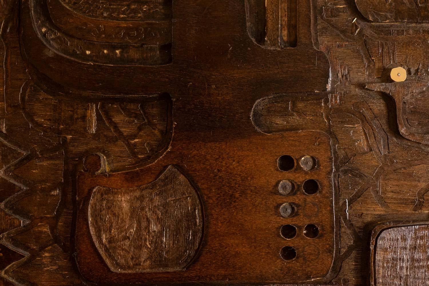 V. de Segonzac. Modernistisches Triptychon aus geschnitztem Holz. Zeitgenössisch. (Französisch) im Angebot