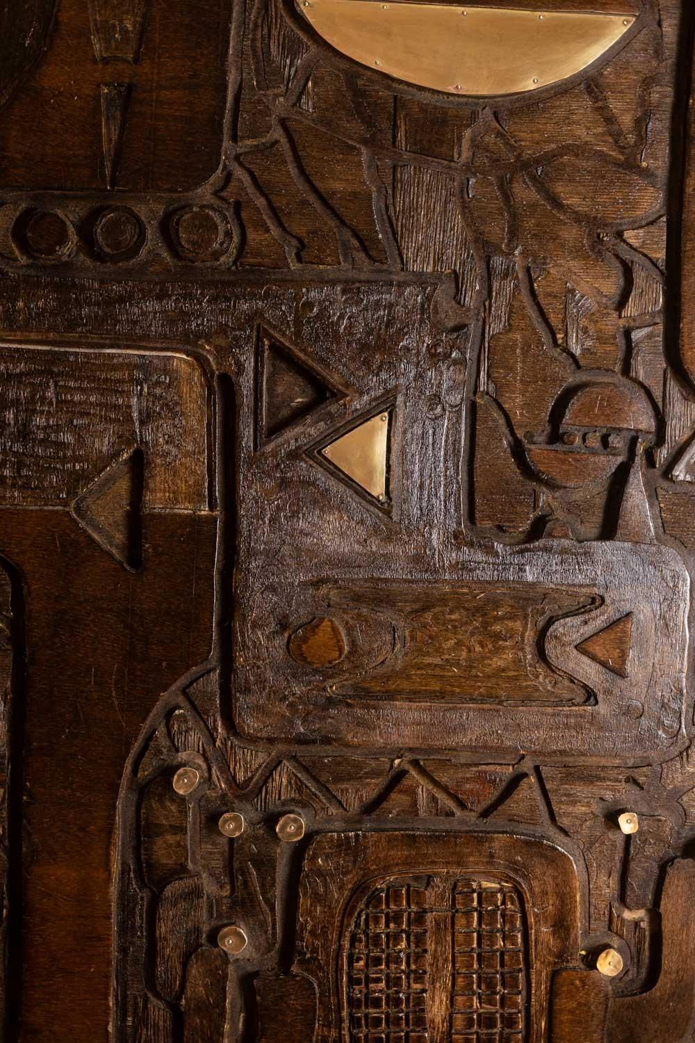 V. de Segonzac. Modernistisches Triptychon aus geschnitztem Holz. Zeitgenössisch. im Zustand „Hervorragend“ im Angebot in Saint-Ouen, FR