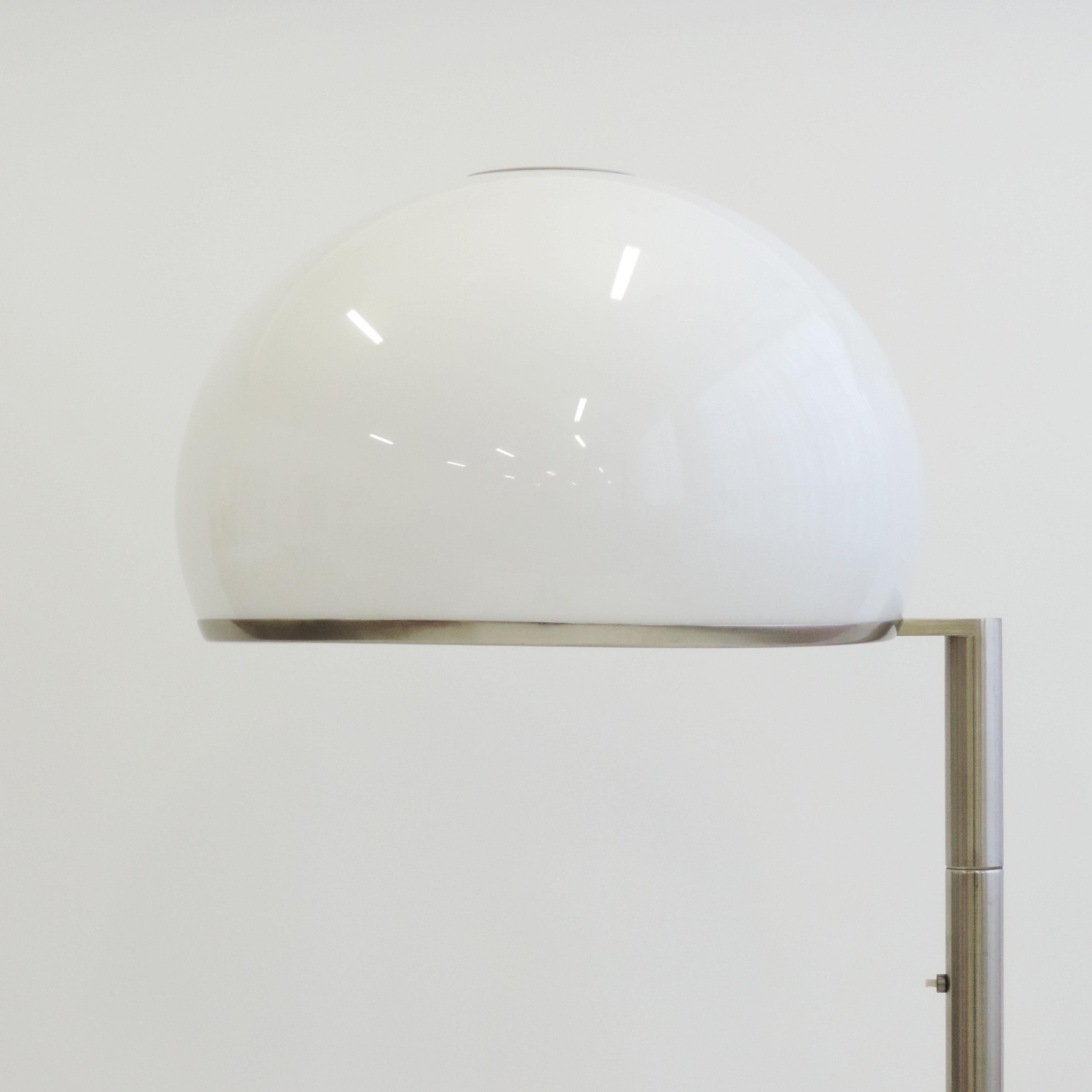 V. Gregotti, L. Meneghetti and G. Stoppino Model 2051 Floor Lamp for Arteluce In Good Condition For Sale In Milan, IT