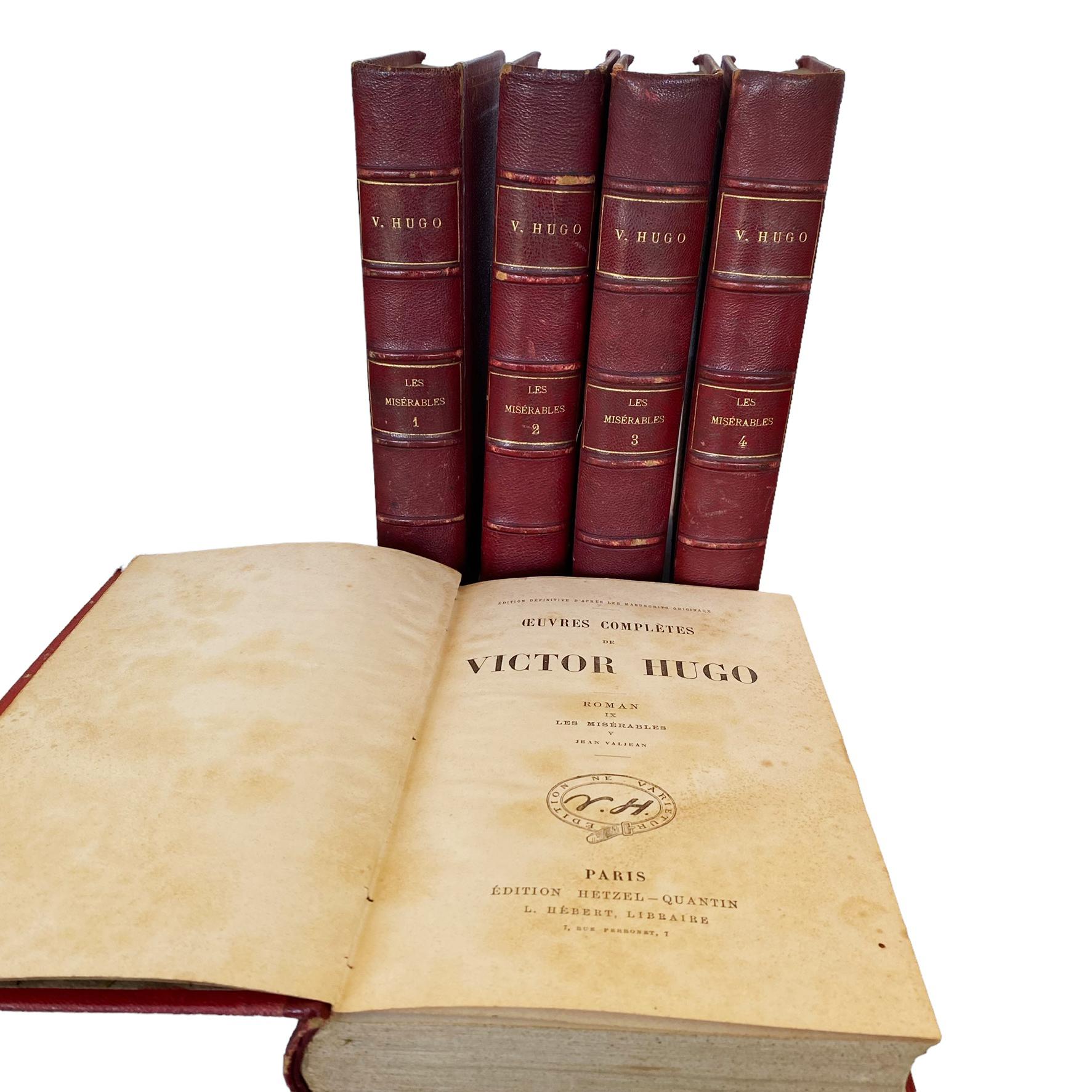 Victor Hugo Les Misérables auf Französisch - Ledergebundener antiker Titel 5 Bände im Zustand „Gut“ im Angebot in Boston, MA