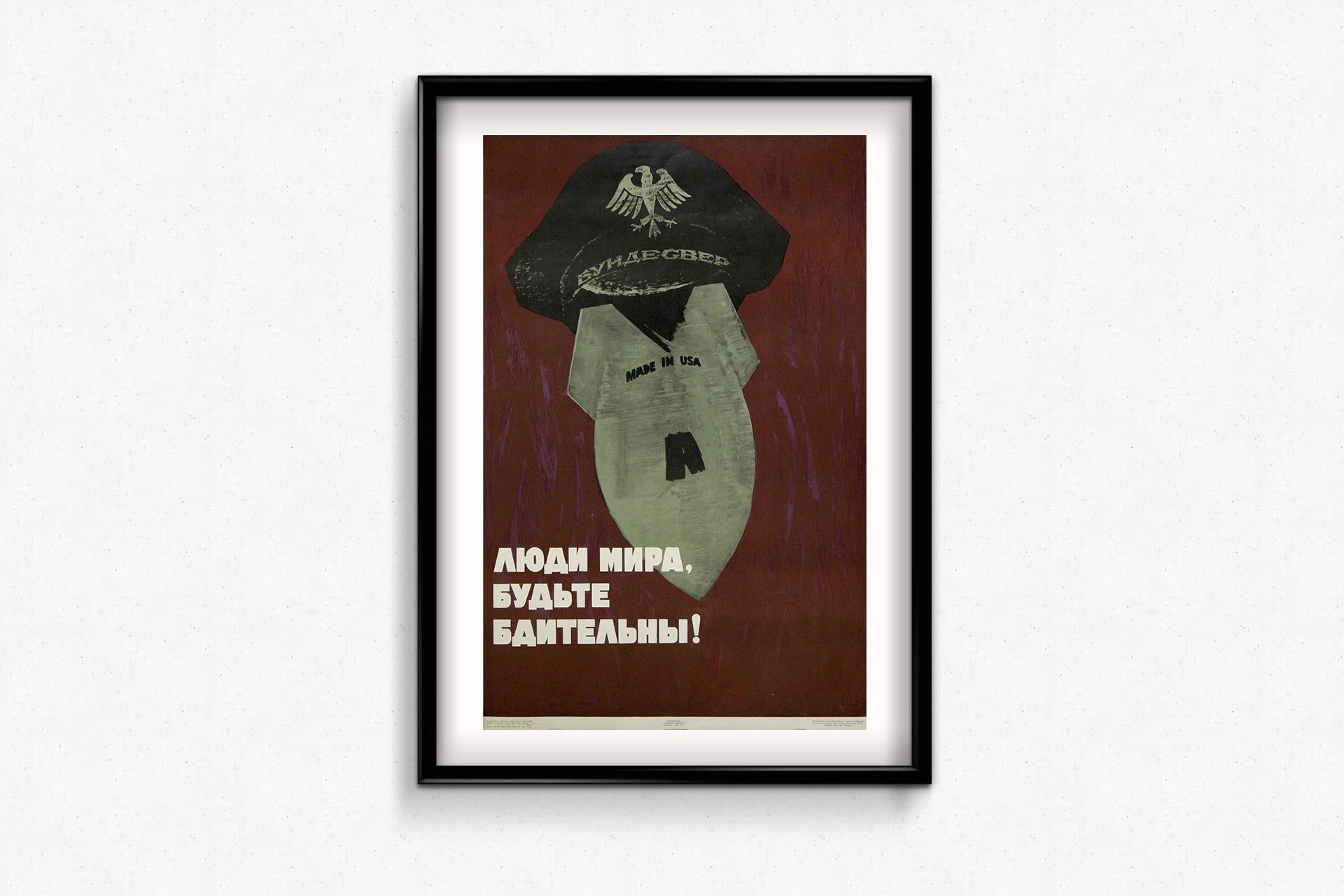 Il s'agit d'une affiche de propagande soviétique originale de V.I.I. datant de 1967, un exemple puissant de l'art graphique et des messages géopolitiques de l'époque de la guerre froide. Créée à une époque où les tensions entre l'Est et l'Ouest