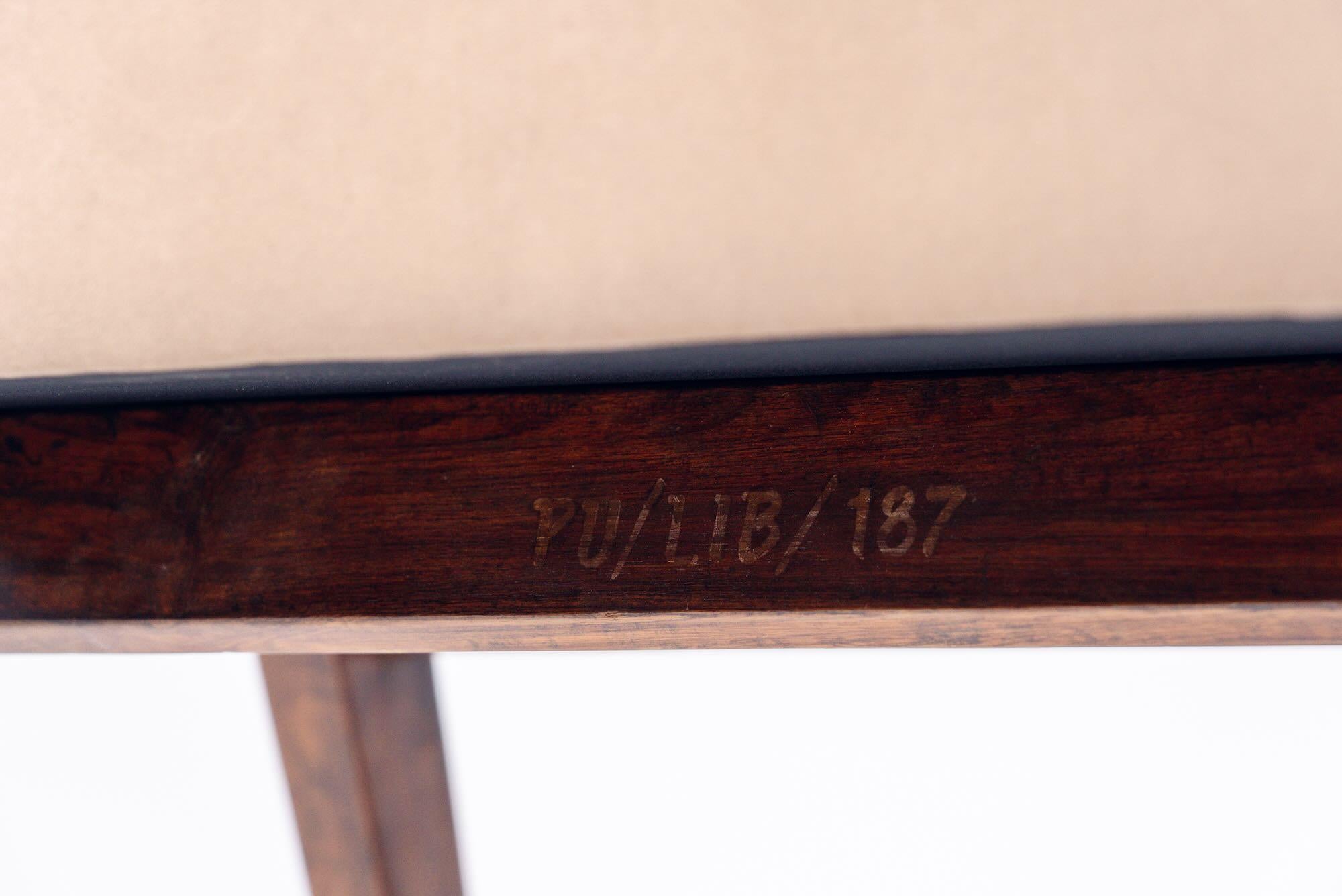 V-leg Committee Chair by Pierre Jeanneret for Chandigarh, India, Circa 1953-54 In condizioni buone in vendita a Tokyo, JP